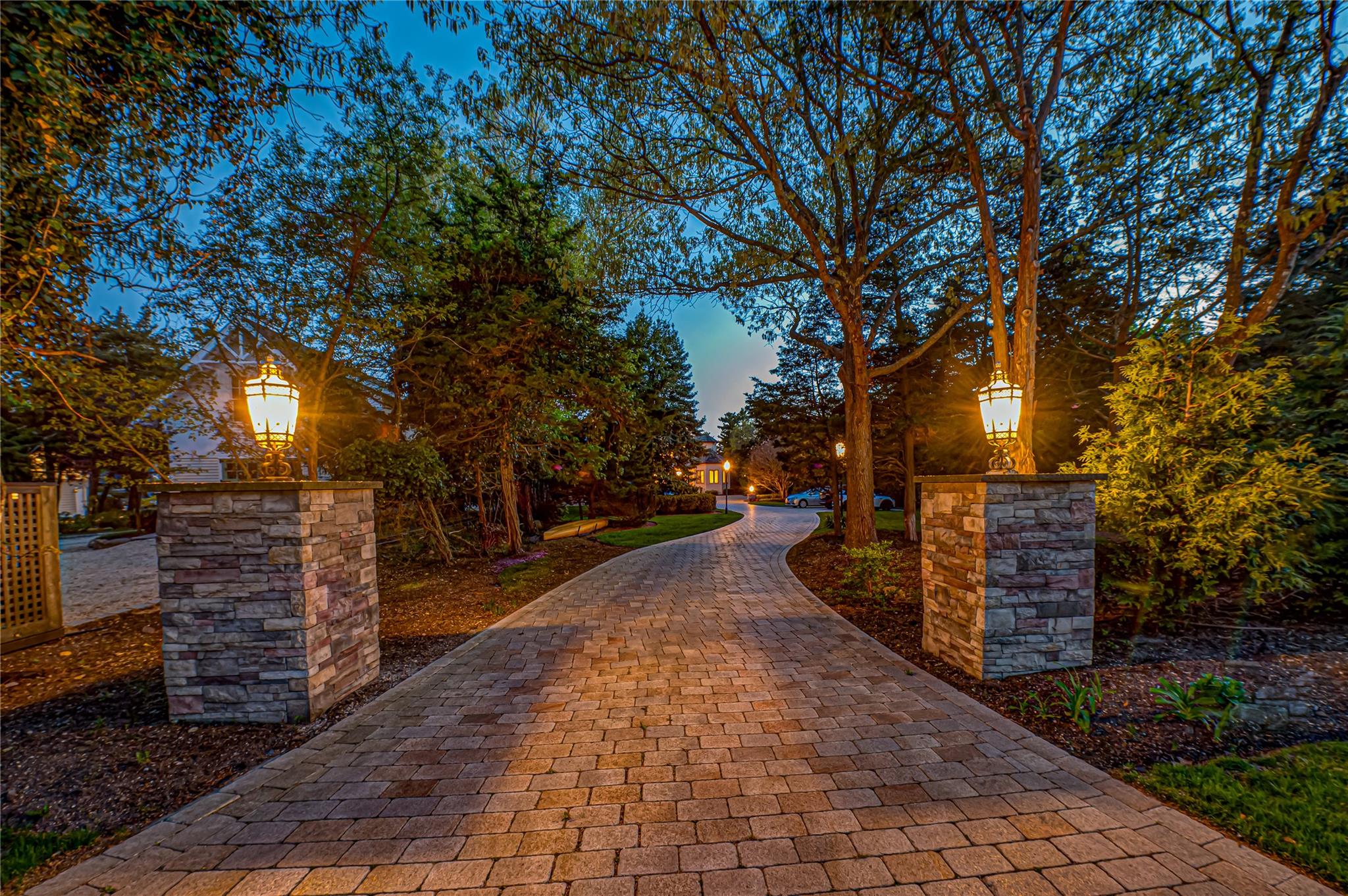 265 Asharoken Avenue, Northport, NY 11768