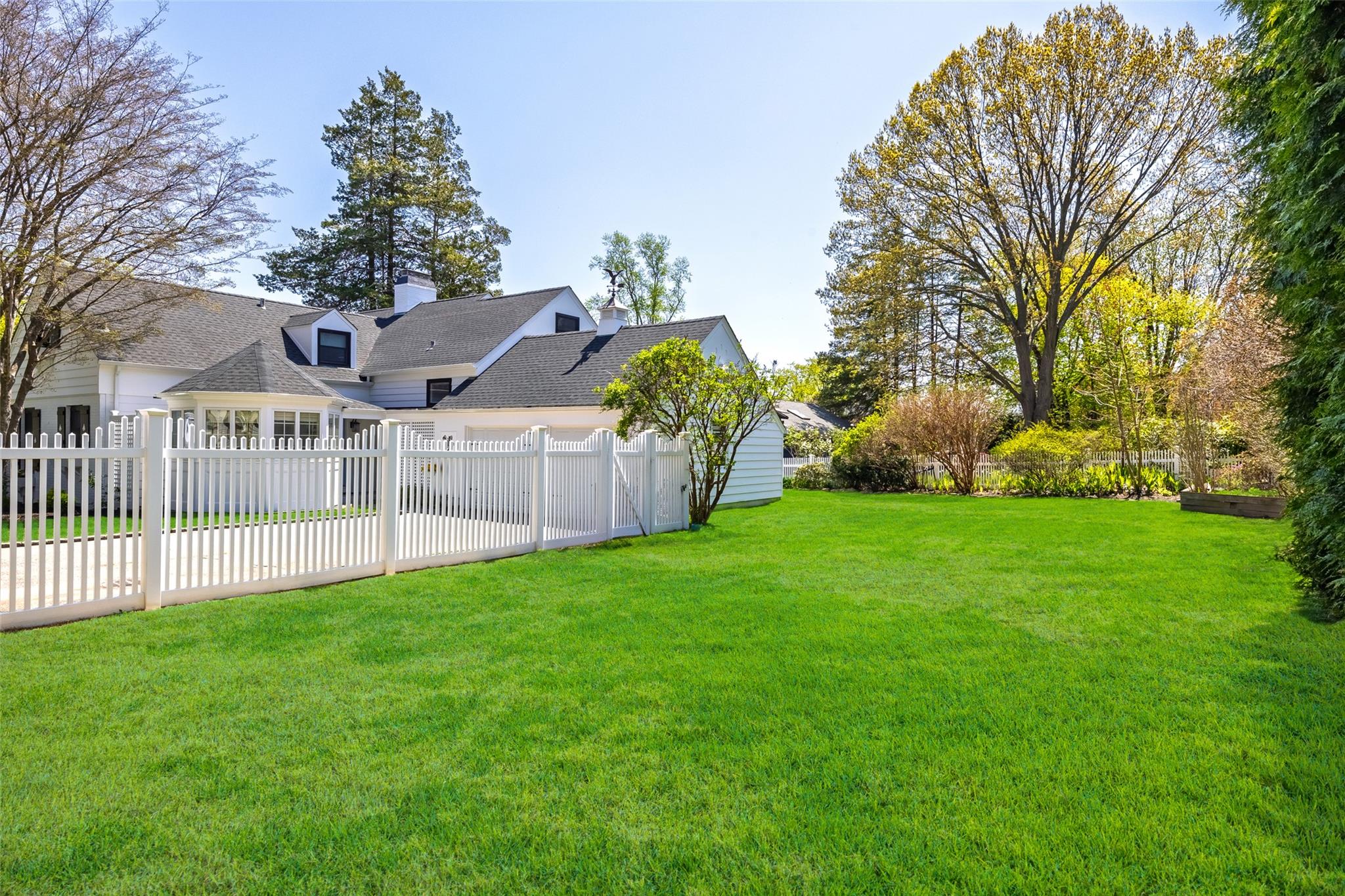 51 Dumbarton Drive, Huntington, NY 11743