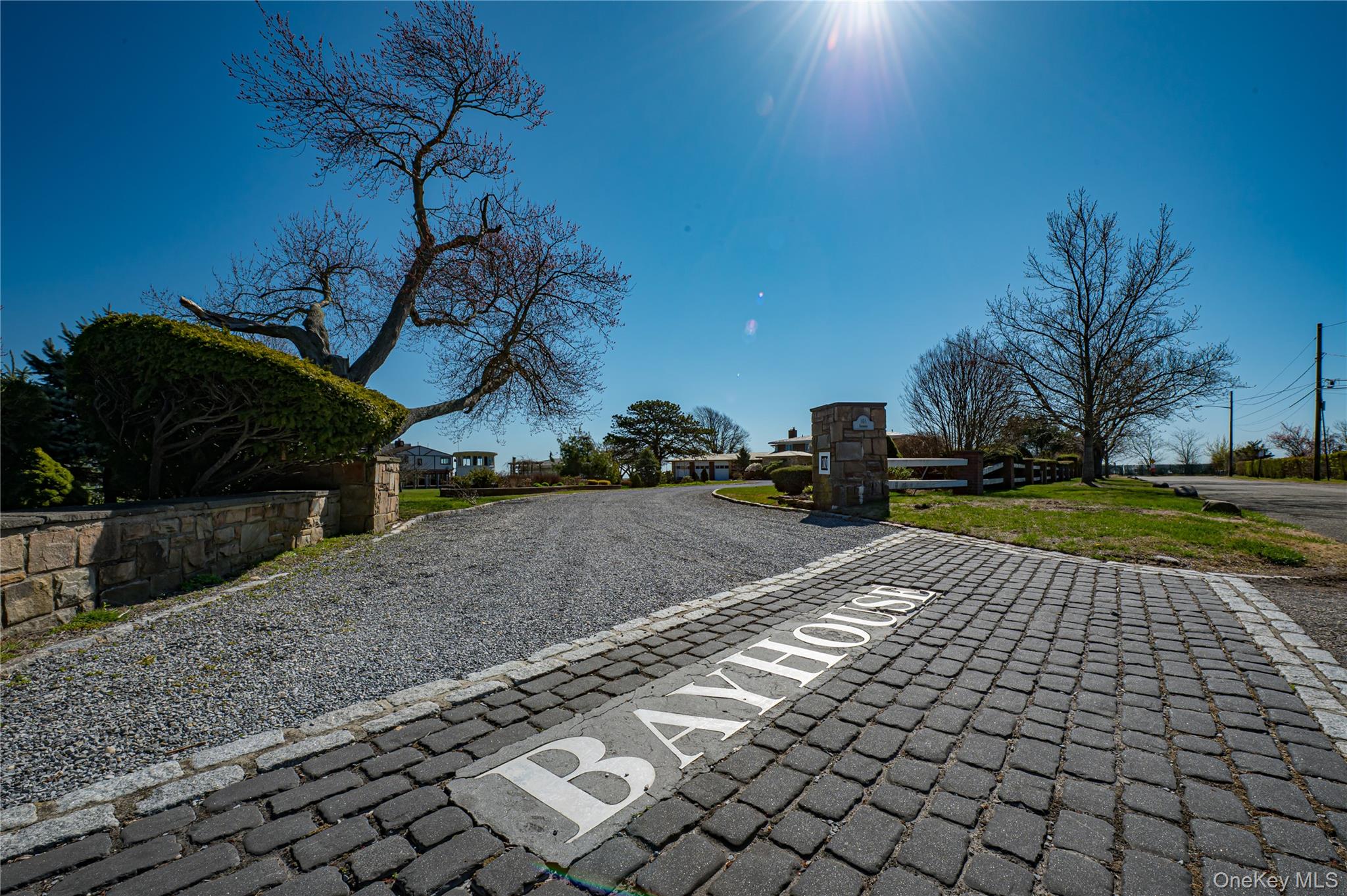 101 West Lane, Bay Shore, NY 11706