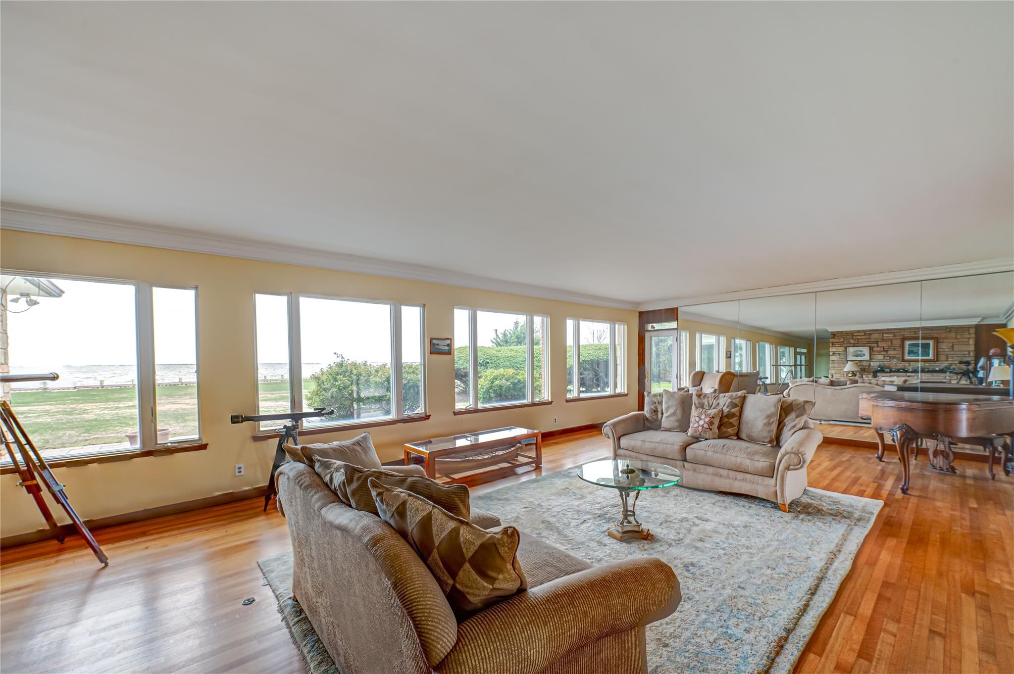 101 West Lane, Bay Shore, NY 11706