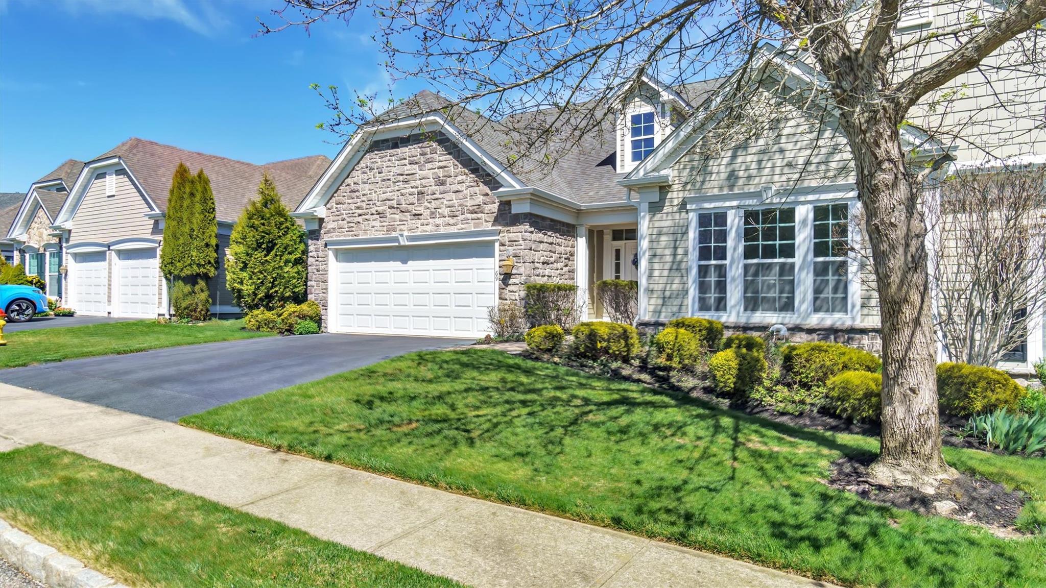 69 Samantha Circle # 69, Westhampton, NY 11977