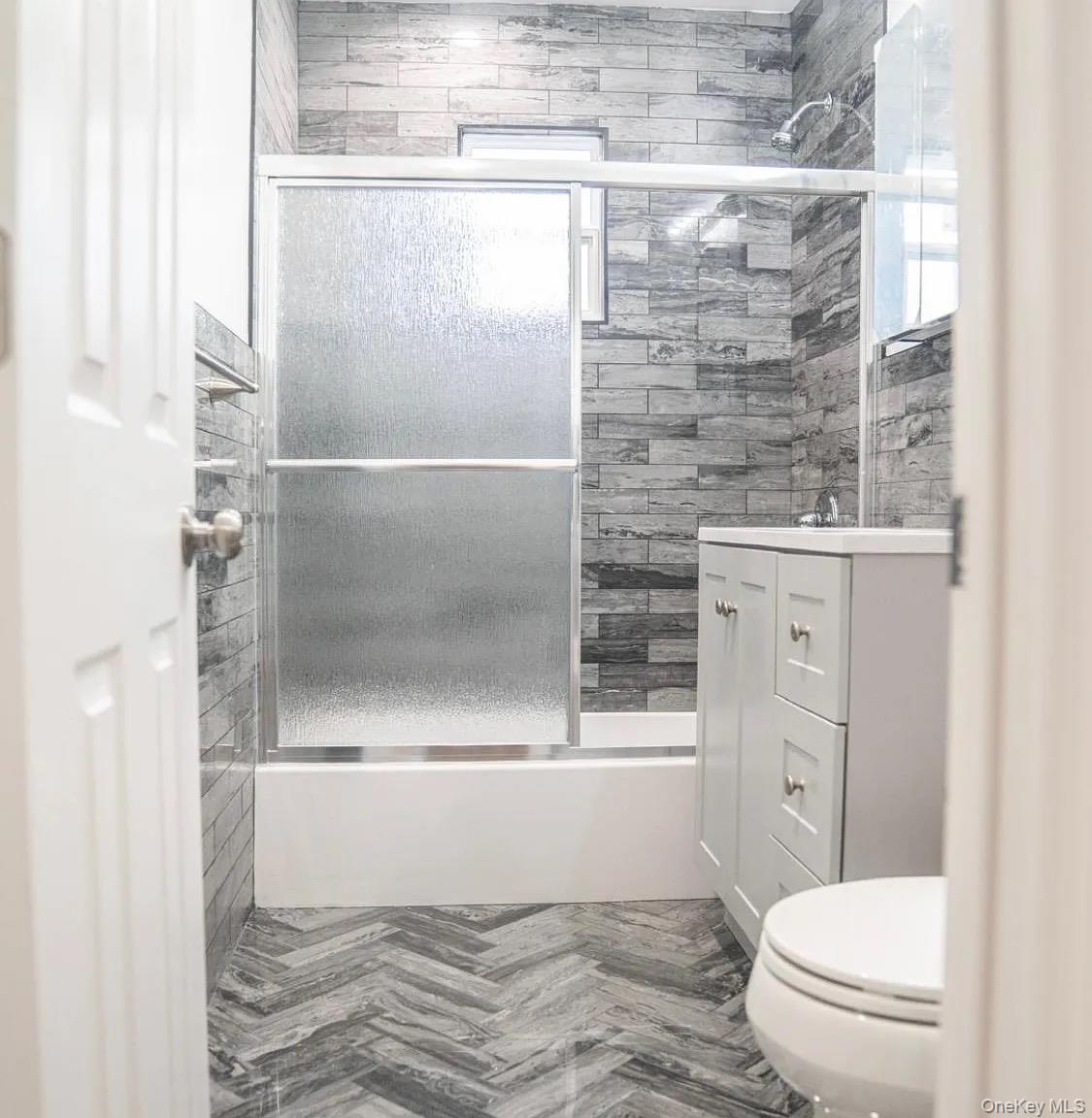 2723 Colden Avenue, Bronx, NY 10469