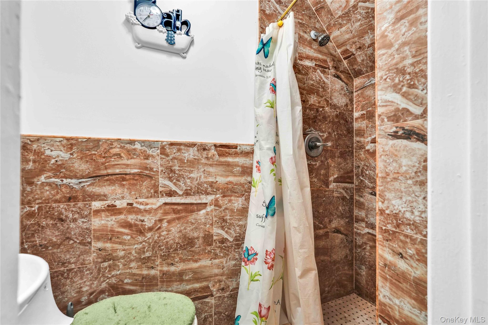 2723 Colden Avenue, Bronx, NY 10469