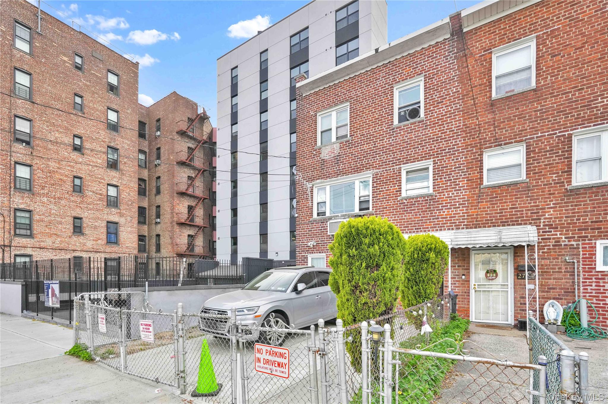 2723 Colden Avenue, Bronx, NY 10469