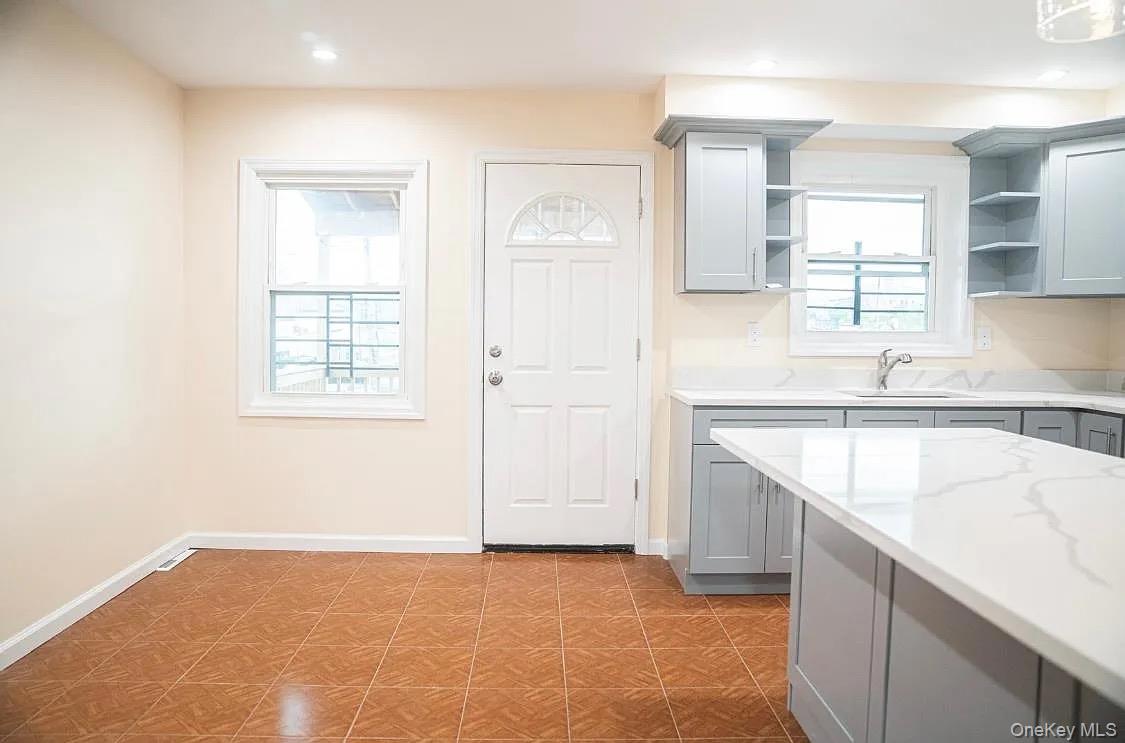 2723 Colden Avenue, Bronx, NY 10469