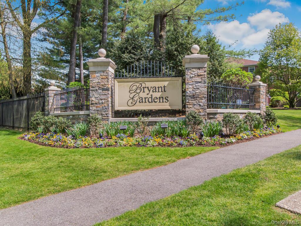 10 Bryant Crescent # 2D, White Plains, NY 10605