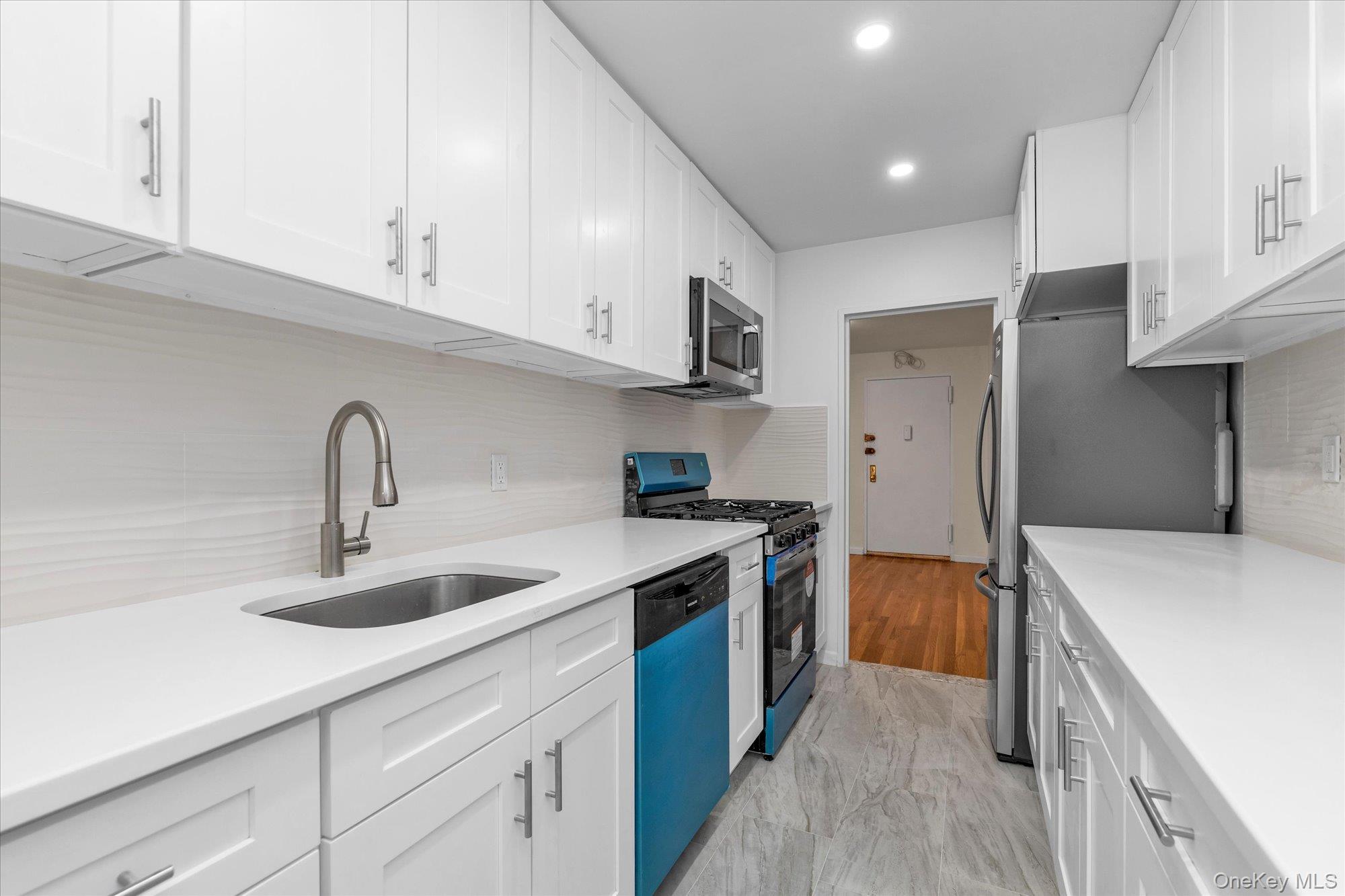 92-30 56th Ave # 5N, Elmhurst, NY 11373