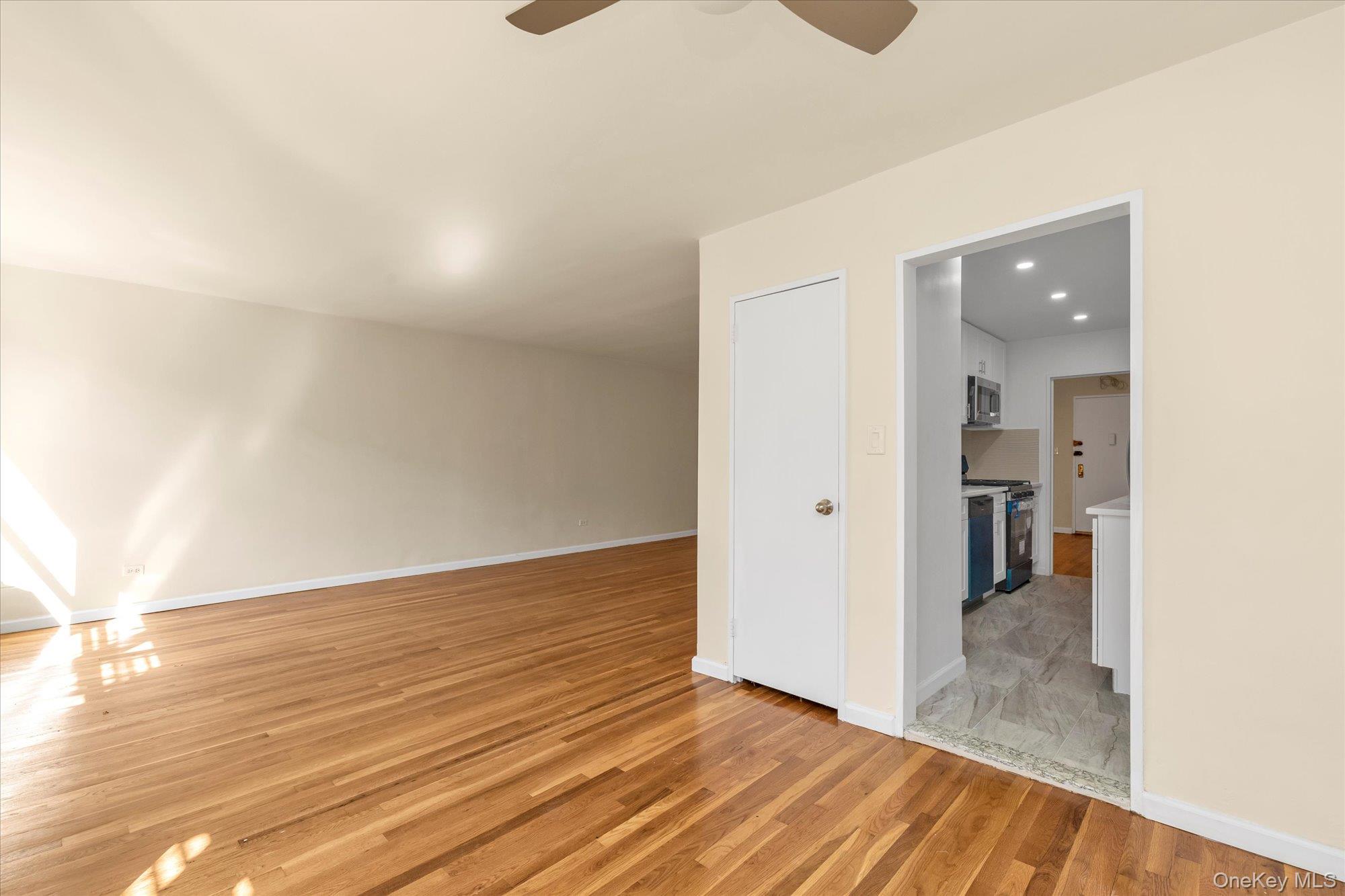 92-30 56th Ave # 5N, Elmhurst, NY 11373