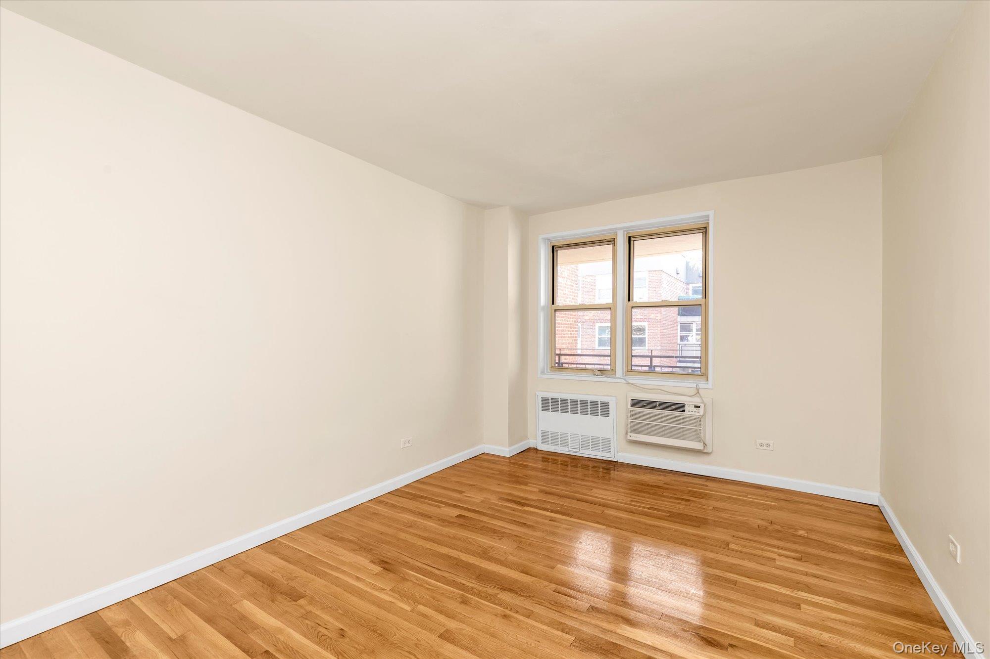 92-30 56th Ave # 5N, Elmhurst, NY 11373