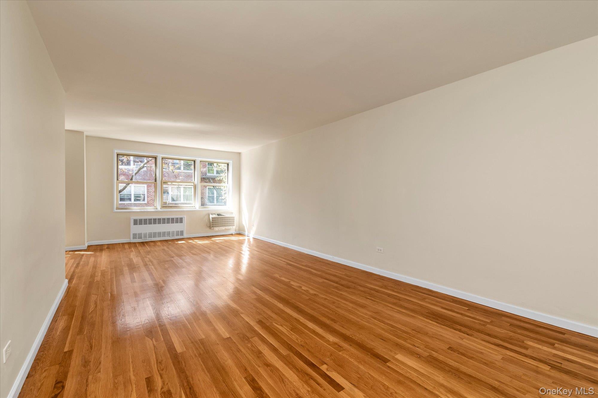 92-30 56th Ave # 5N, Elmhurst, NY 11373