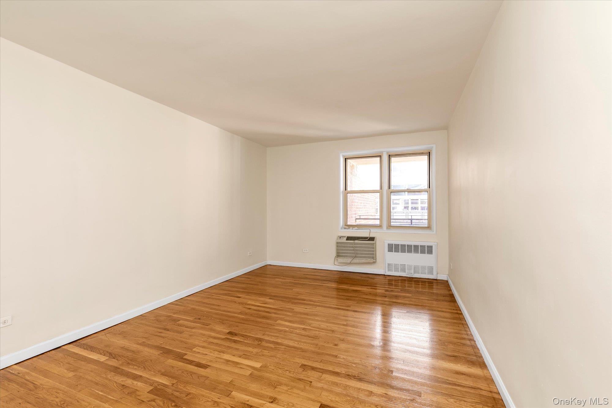 92-30 56th Ave # 5N, Elmhurst, NY 11373