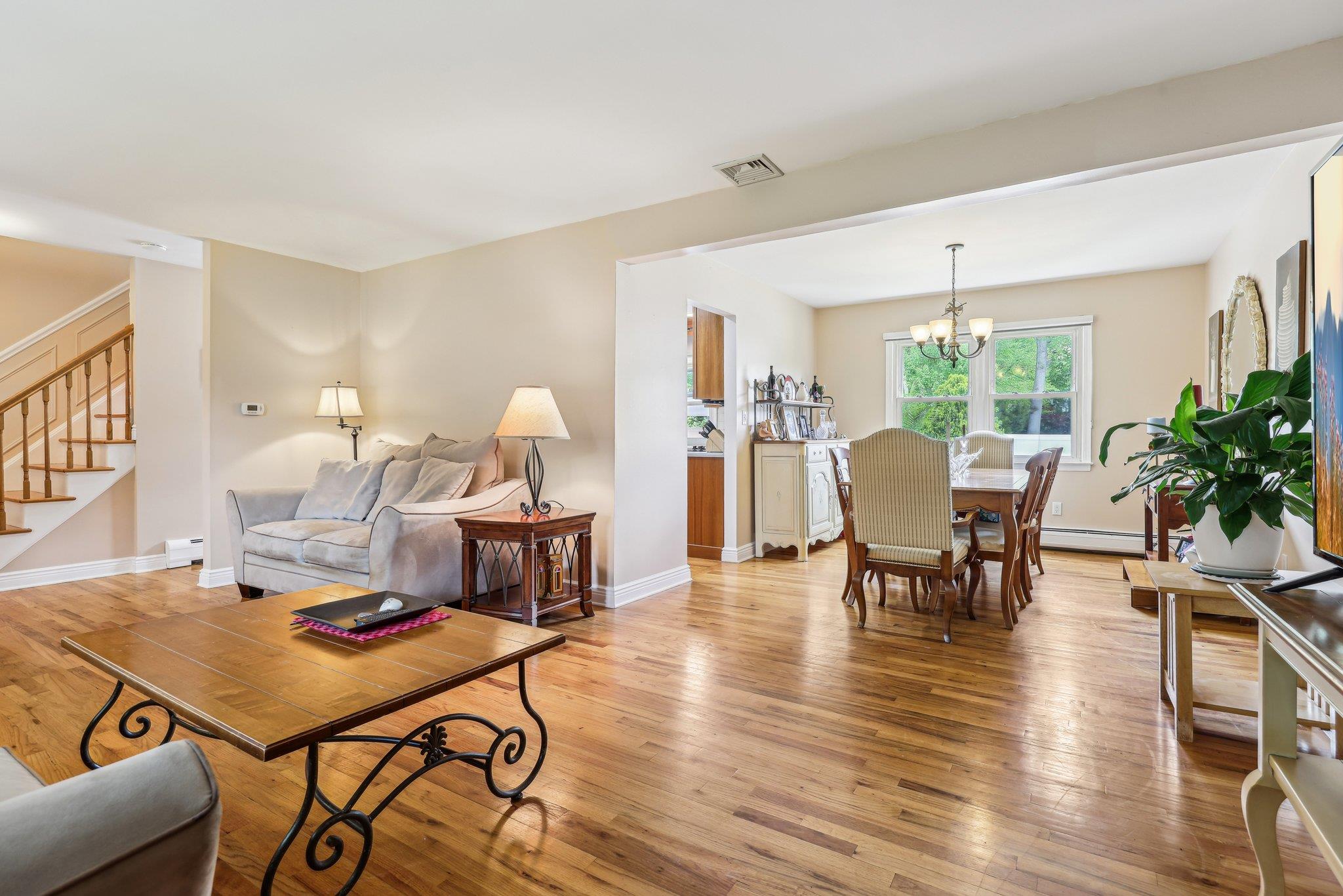 11 Howard Avenue, Tappan, NY 10983