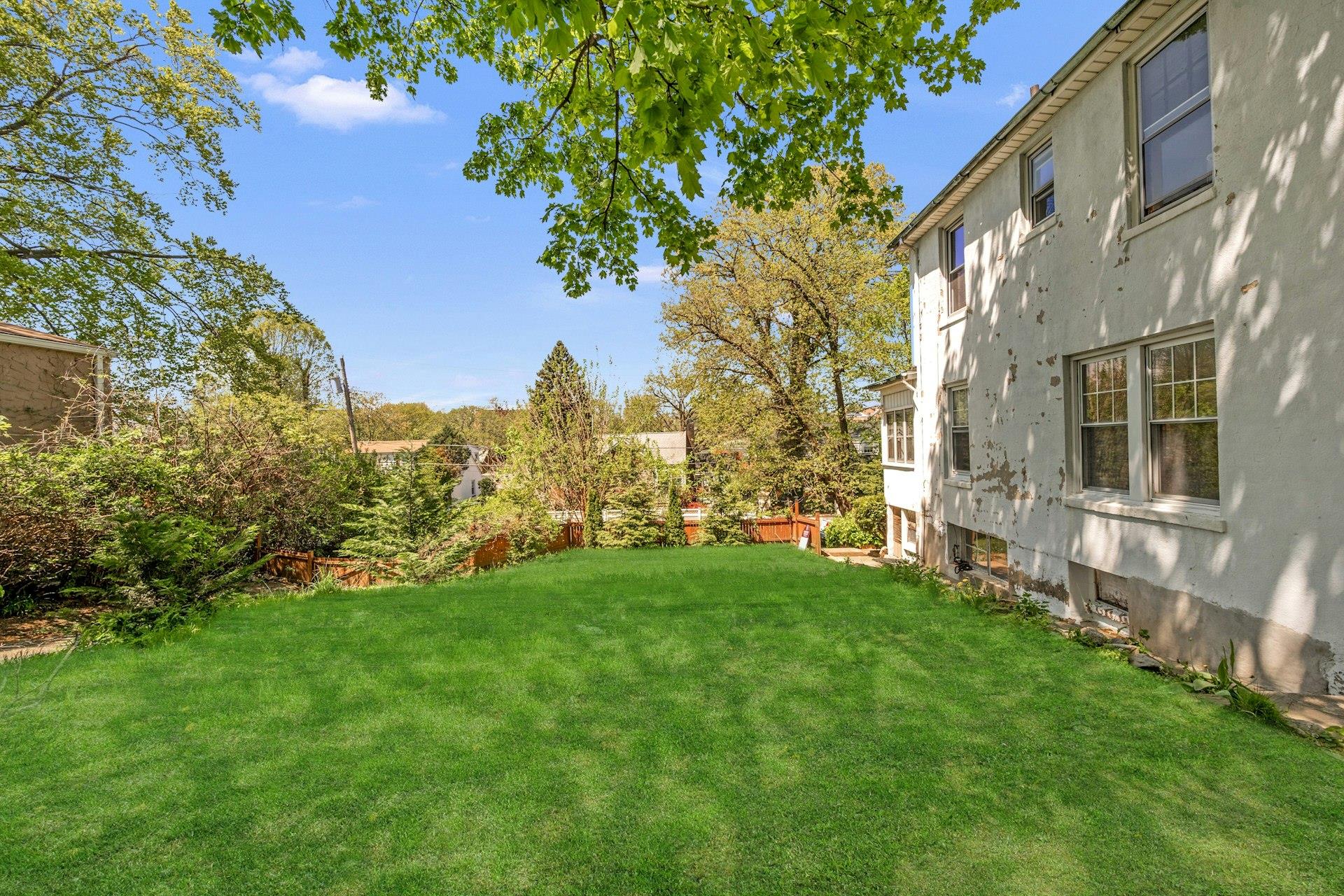 92 Ridgewood Ave Avenue, Yonkers, NY 10704