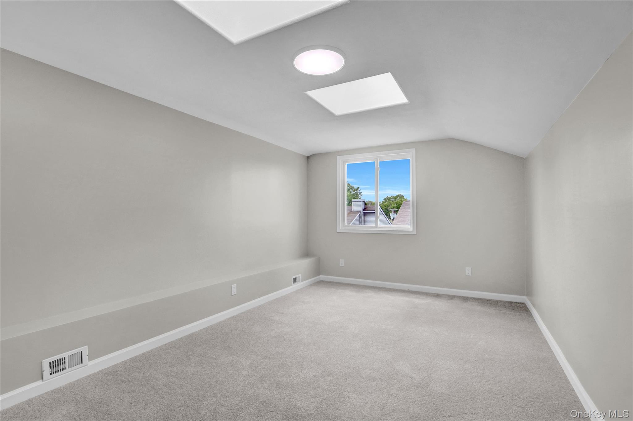 963 Goethals Road, Staten Island, NY 10303