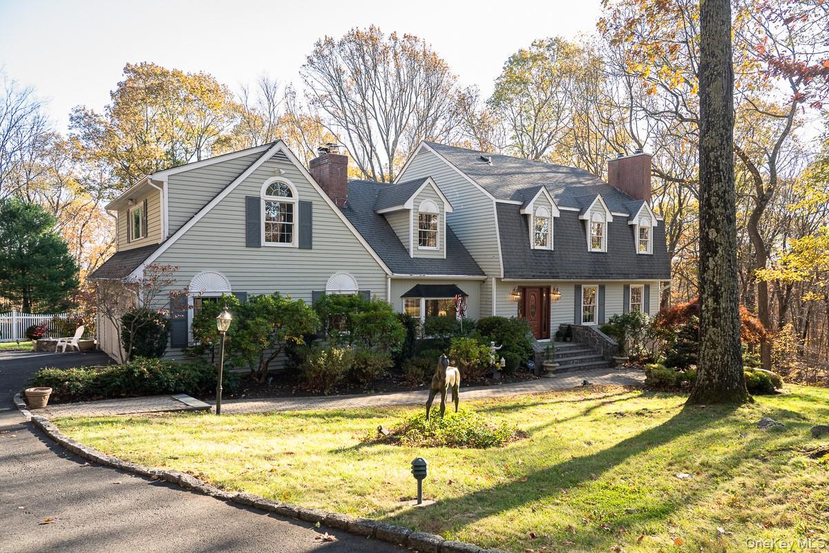 12 Woodland Court S, Bedford, NY 10506