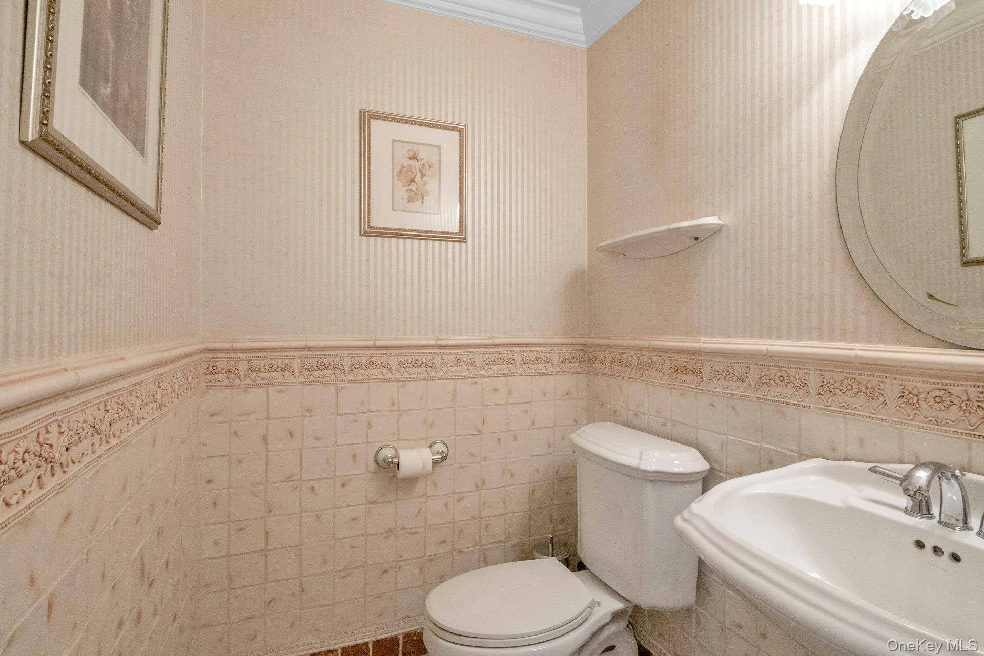 12 Woodland Court S, Bedford, NY 10506