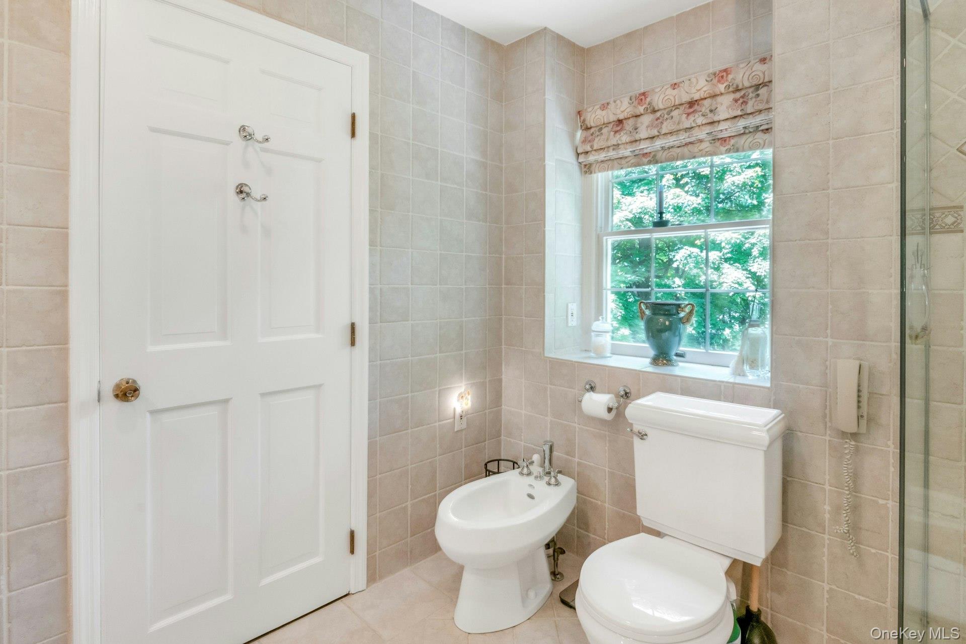 12 Woodland Court S, Bedford, NY 10506