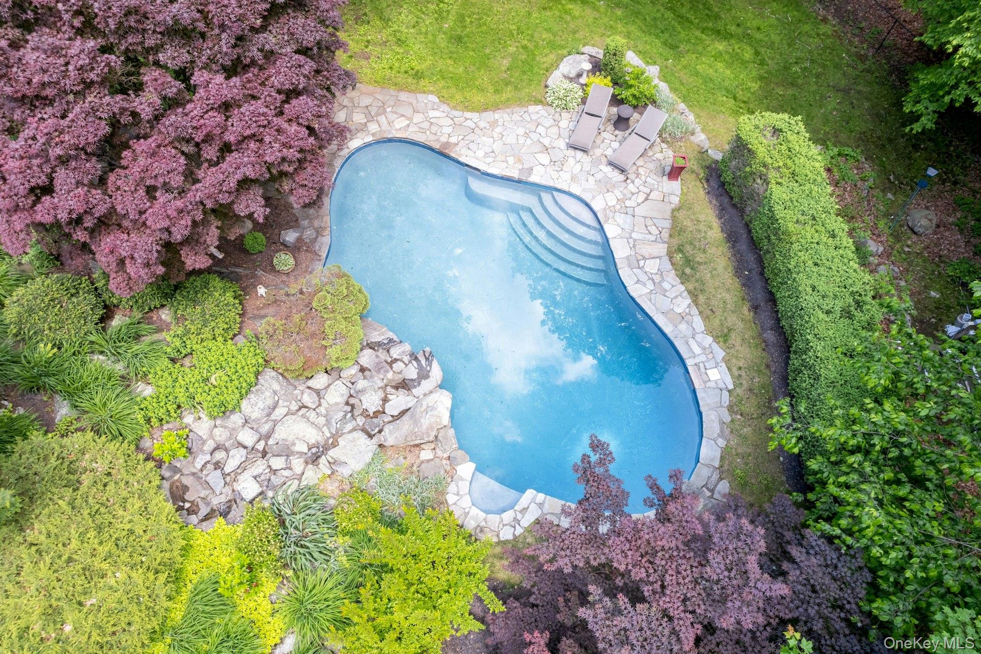 12 Woodland Court S, Bedford, NY 10506