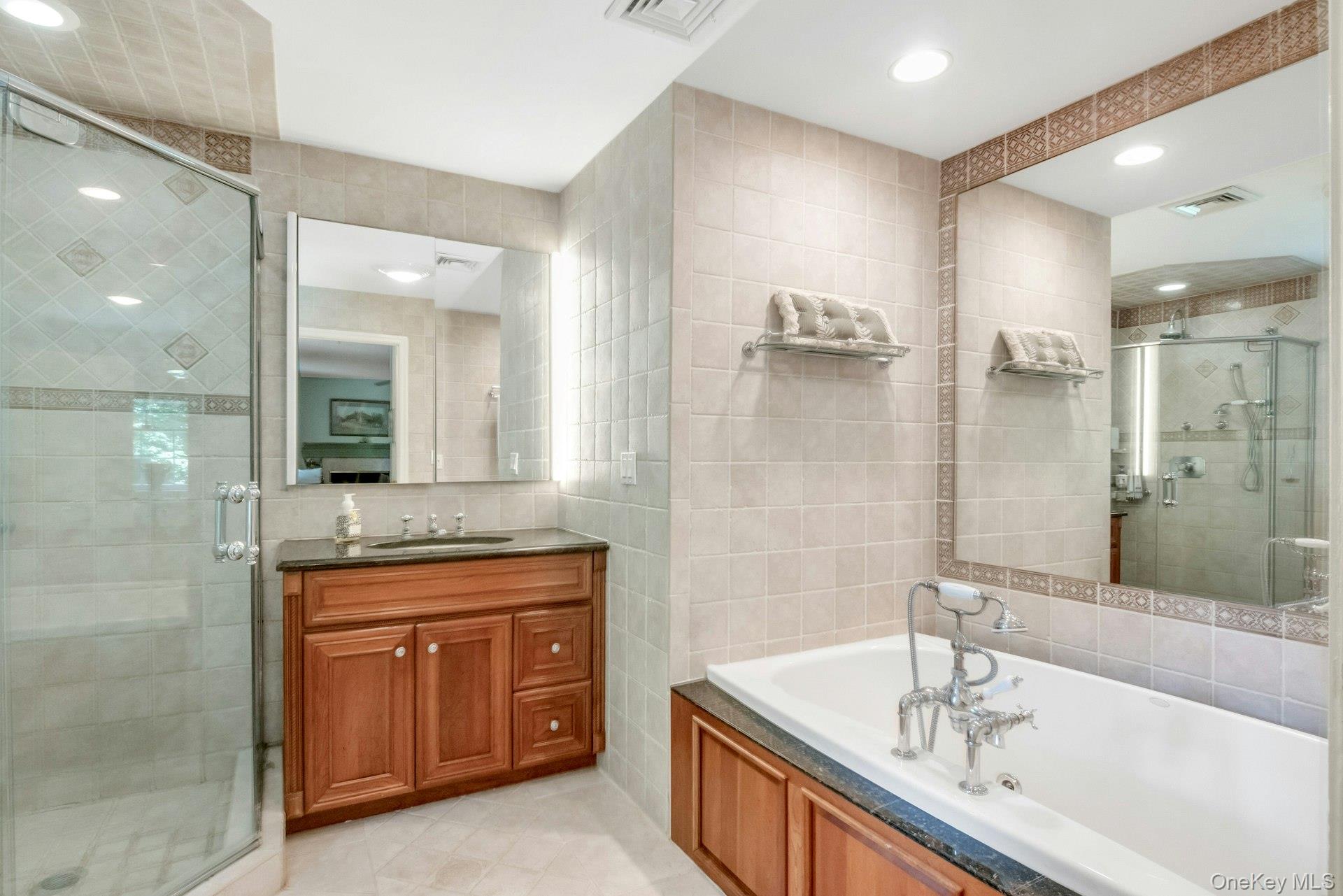 12 Woodland Court S, Bedford, NY 10506