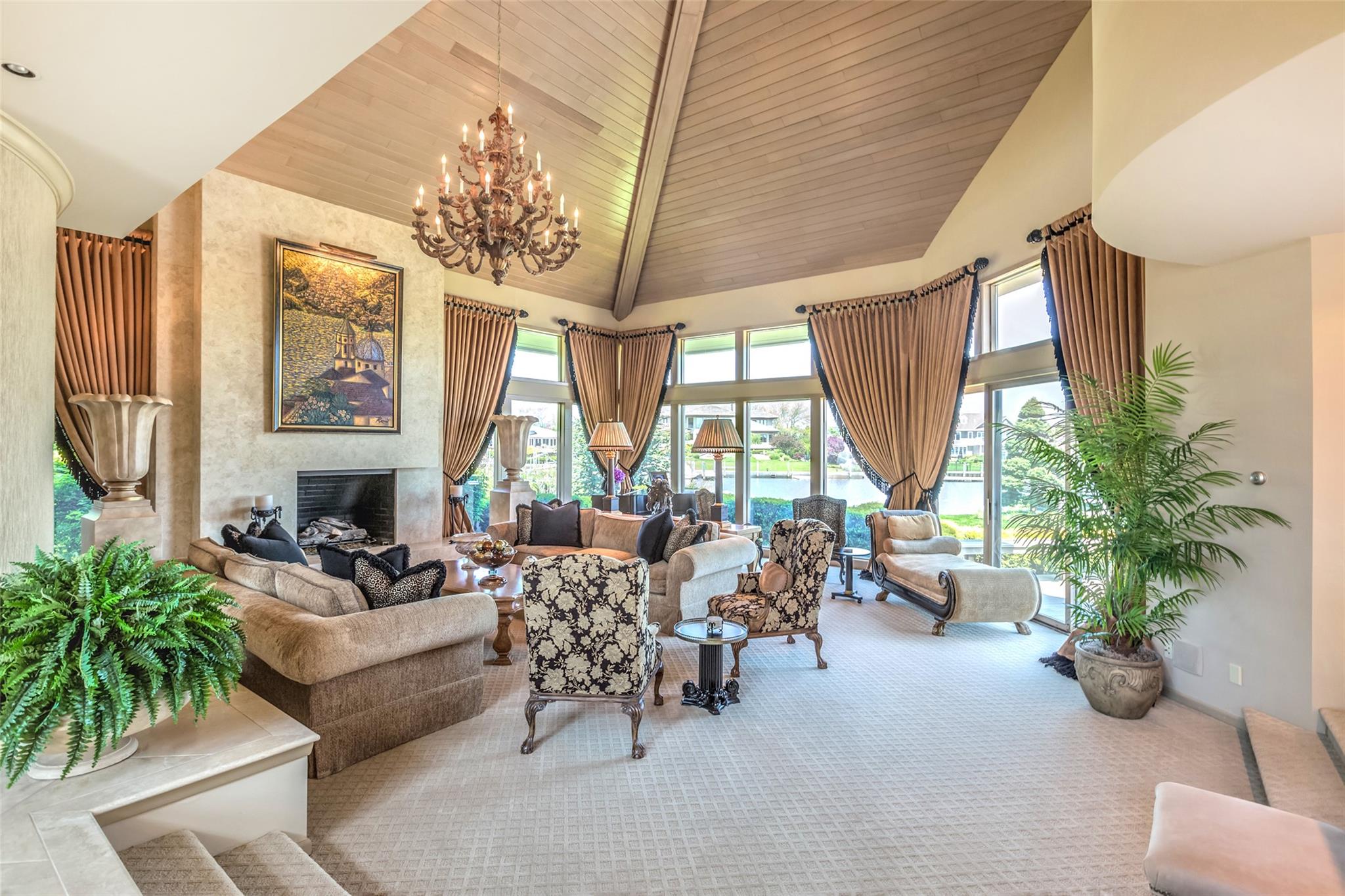 136 The Helm, East Islip, NY 11730