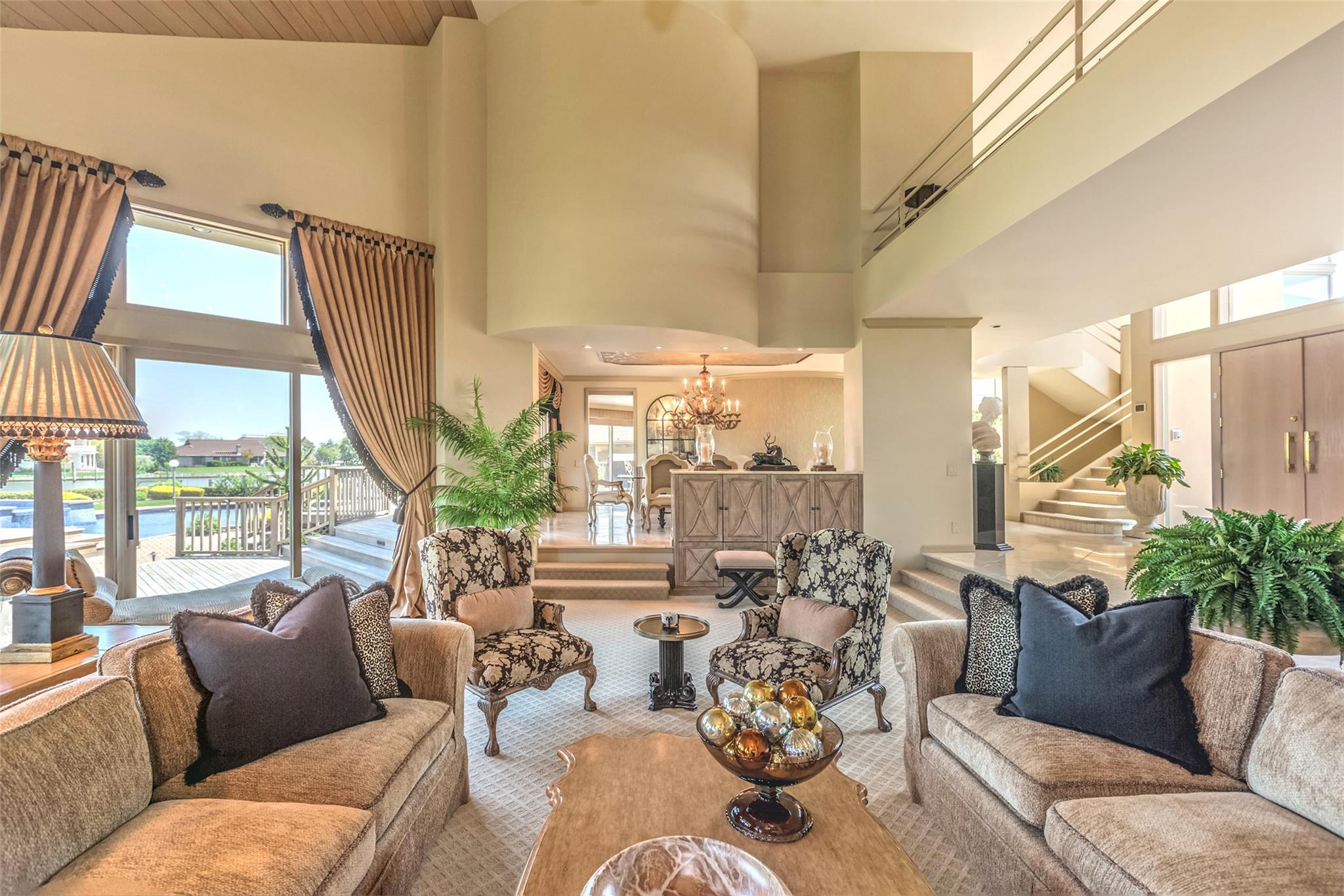 136 The Helm, East Islip, NY 11730