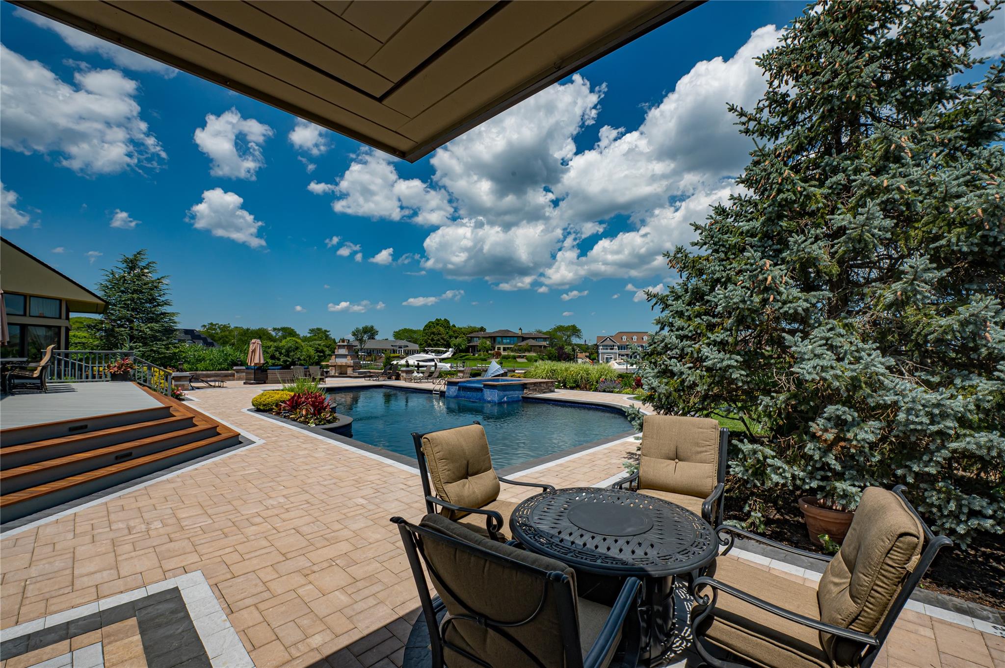 136 The Helm, East Islip, NY 11730