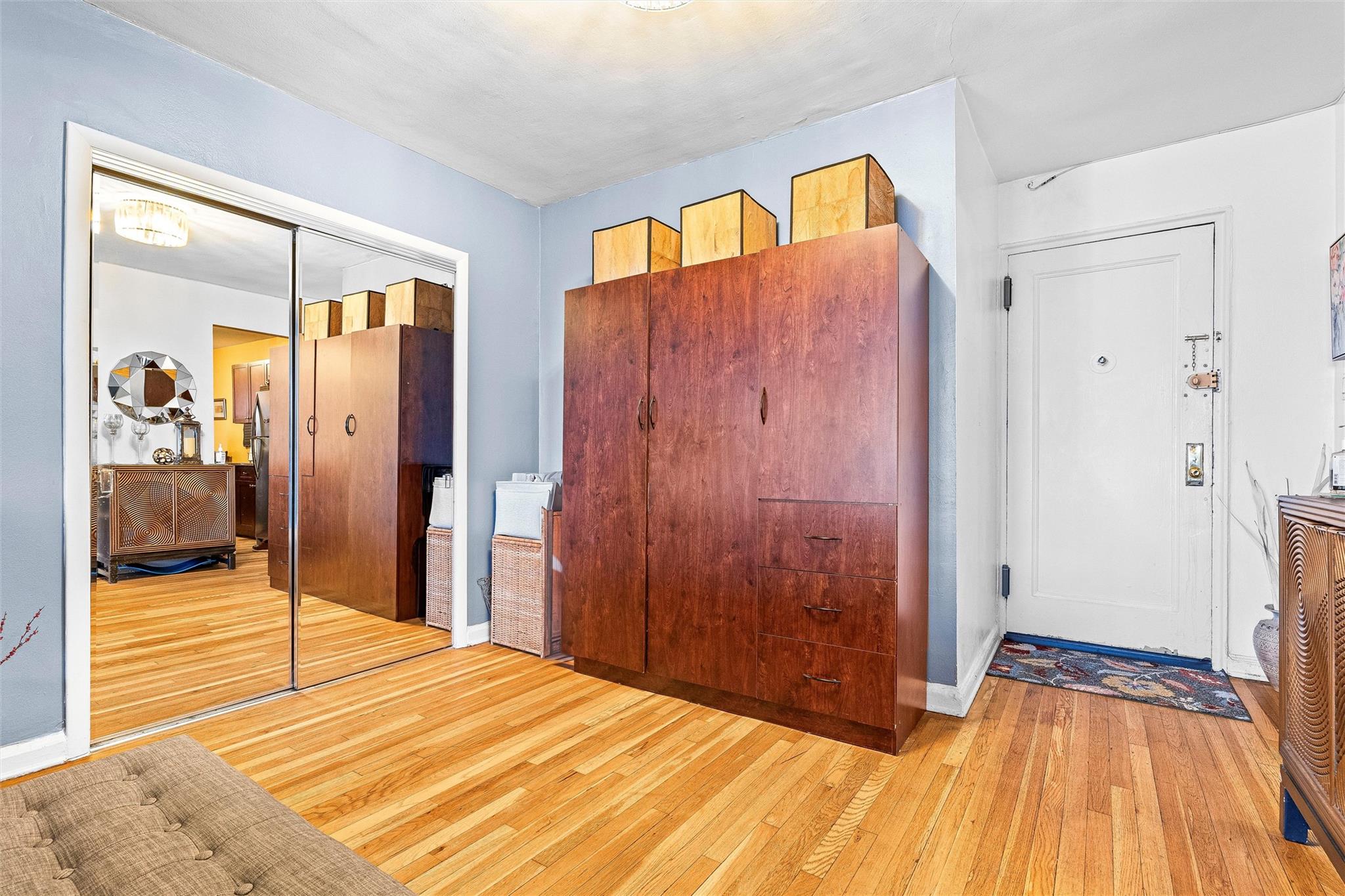 2080 Barnes Avenue # 4A, Bronx, NY 10462