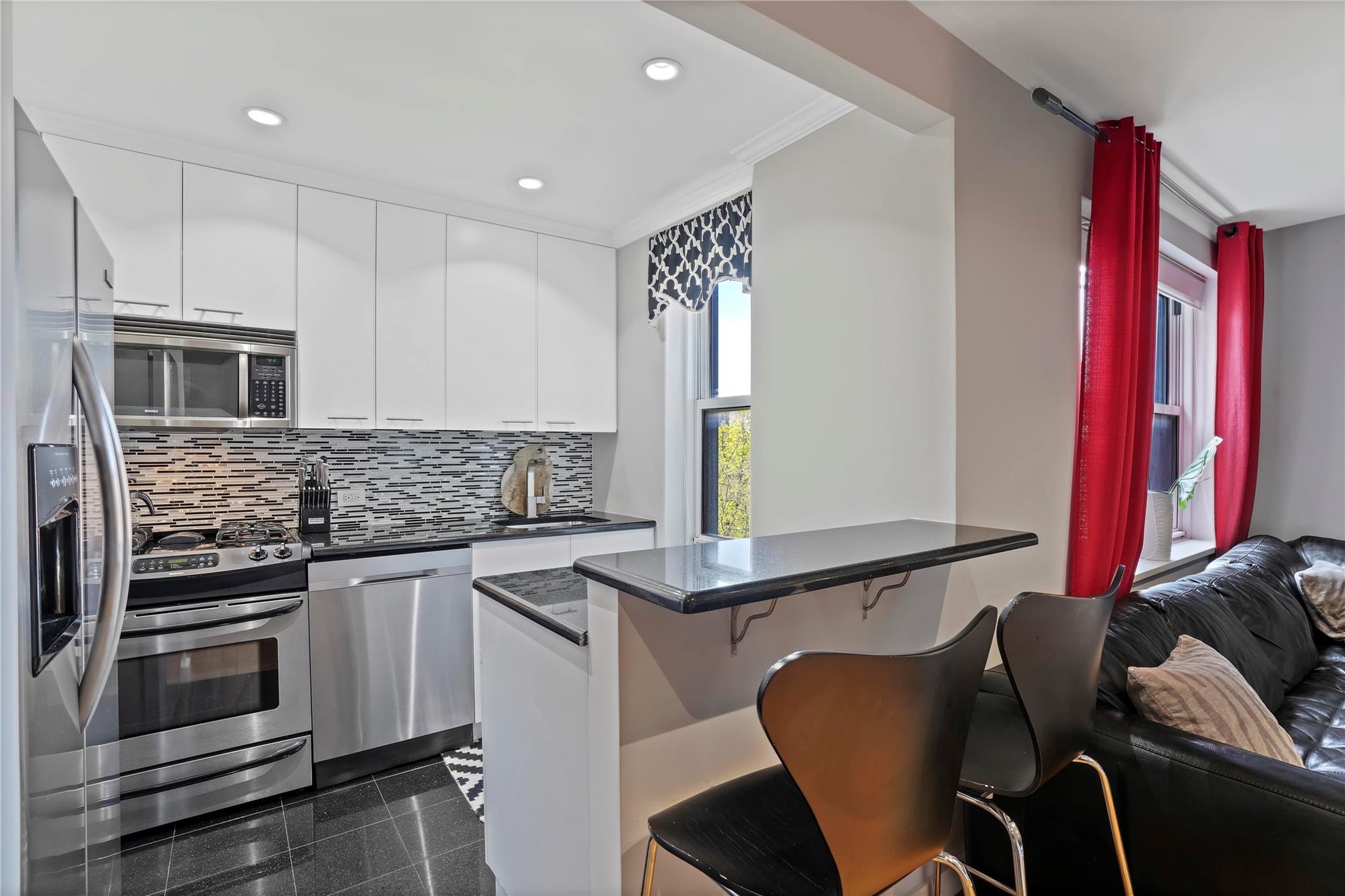 5221 65th Place # 6N, Maspeth, NY 11378