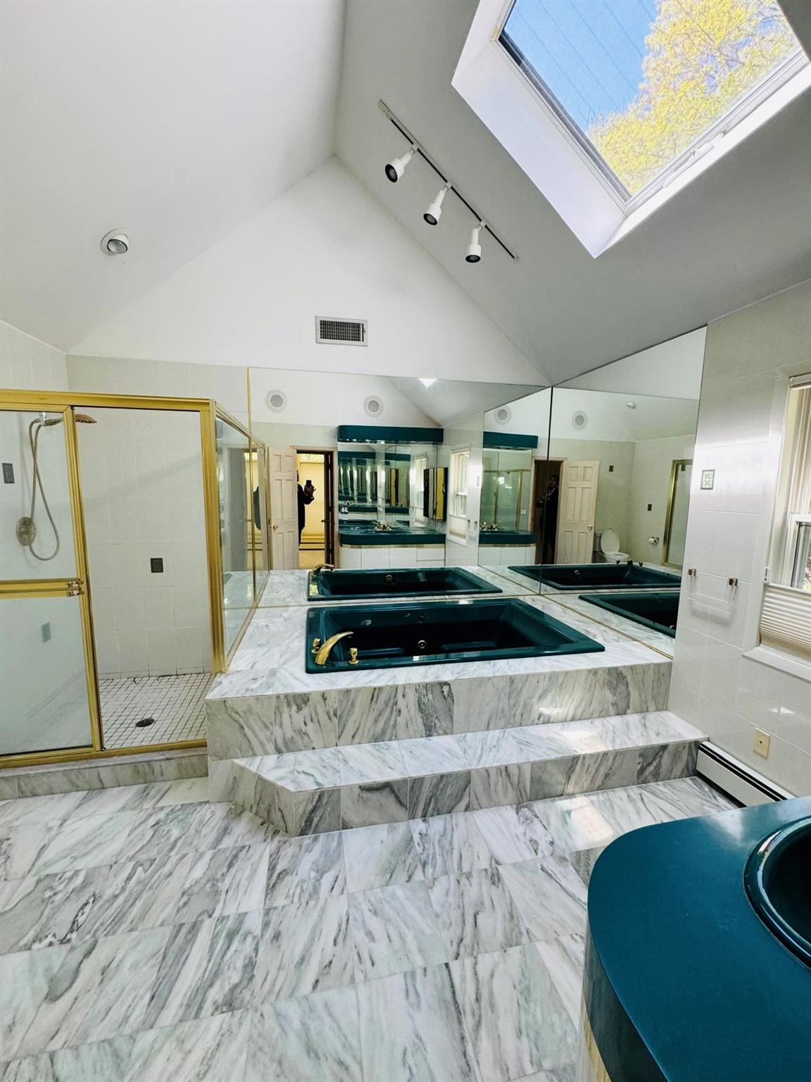 66 Cliff Road, Port Jefferson, NY 11777