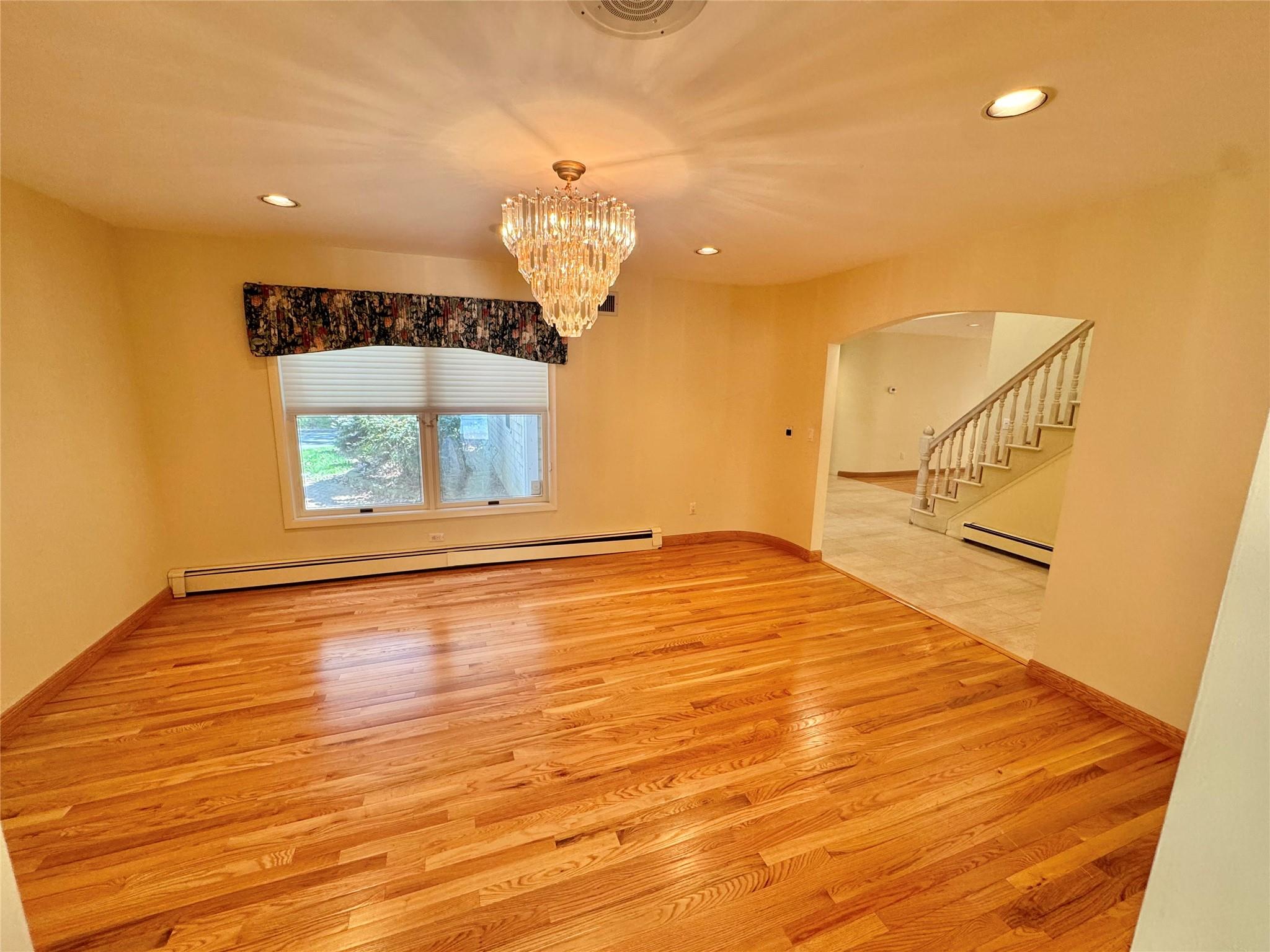 66 Cliff Road, Port Jefferson, NY 11777