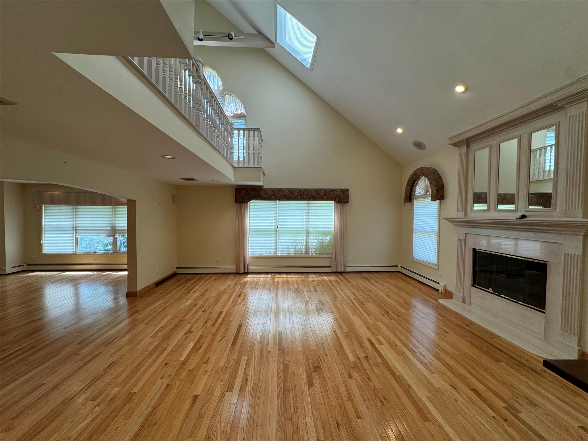 66 Cliff Road, Port Jefferson, NY 11777