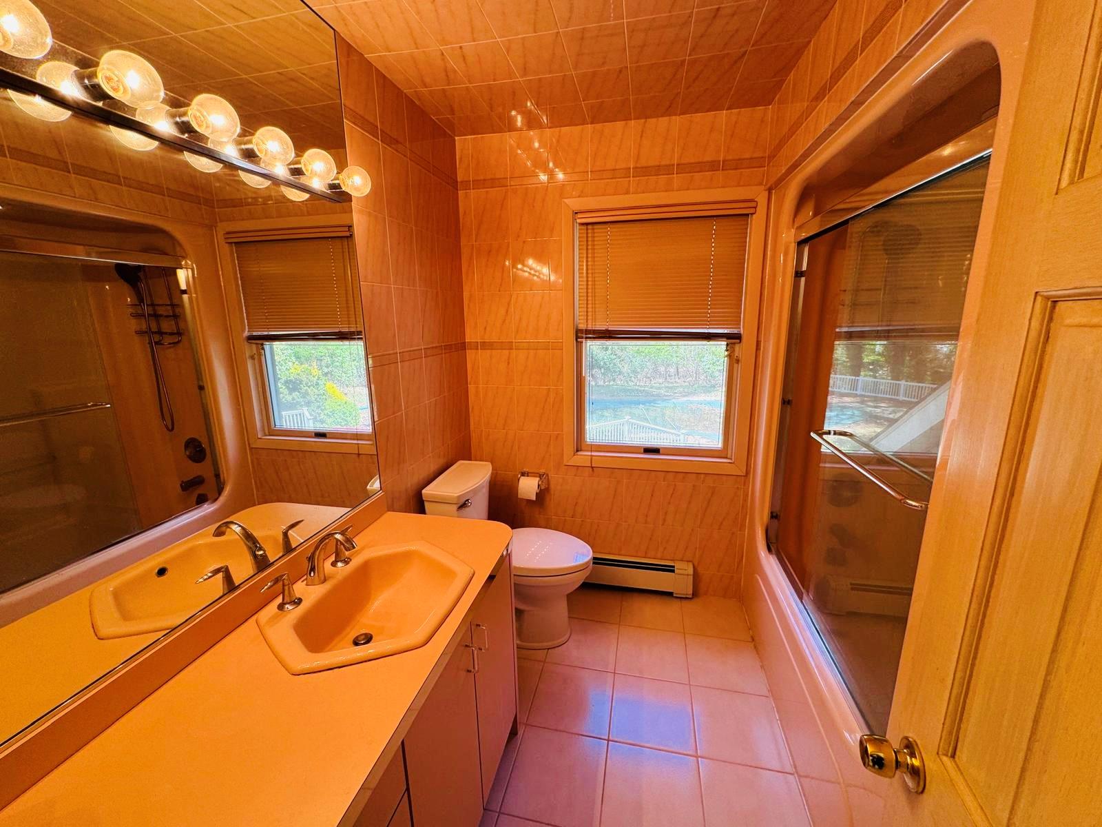 66 Cliff Road, Port Jefferson, NY 11777