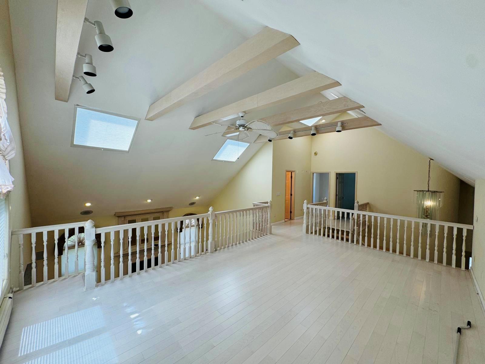 66 Cliff Road, Port Jefferson, NY 11777