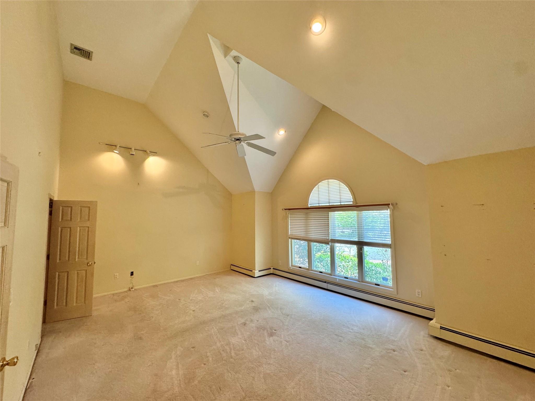 66 Cliff Road, Port Jefferson, NY 11777