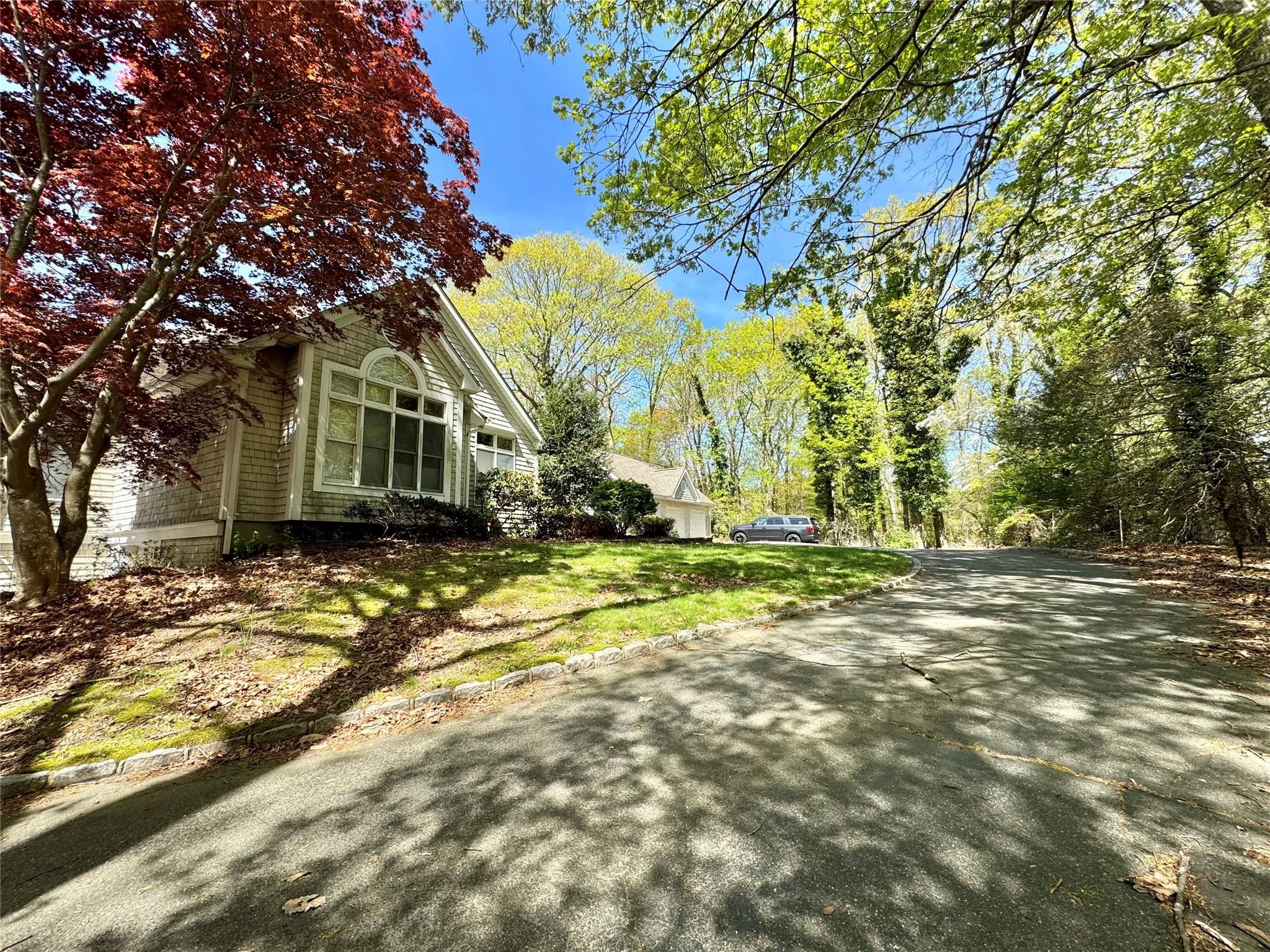 66 Cliff Road, Port Jefferson, NY 11777