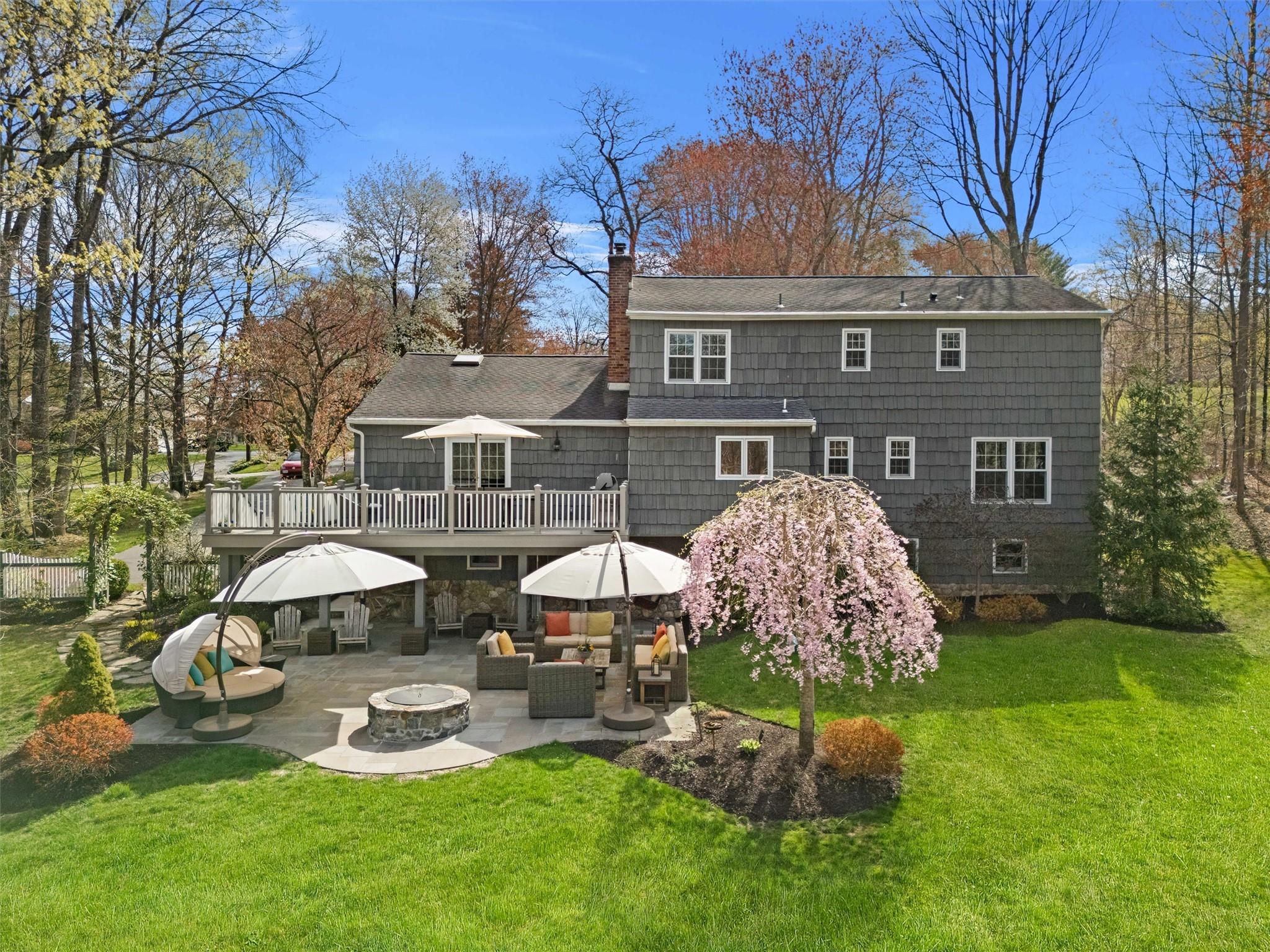 8 Richard Somers Road, Granite Springs, NY 10527