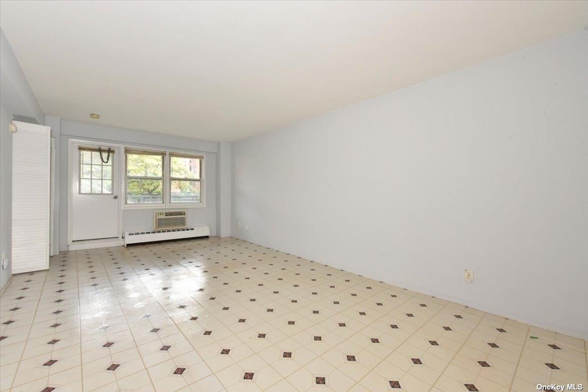89-15 Parsons Boulevard # 2A, Jamaica, NY 11432