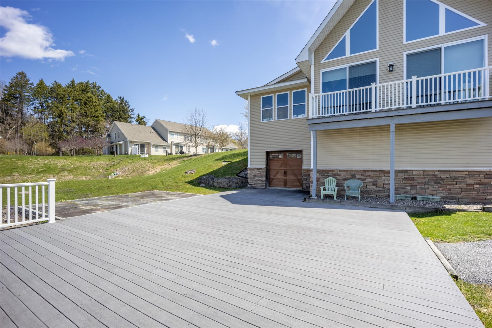 32 Halley Court, Poughkeepsie, NY 12601
