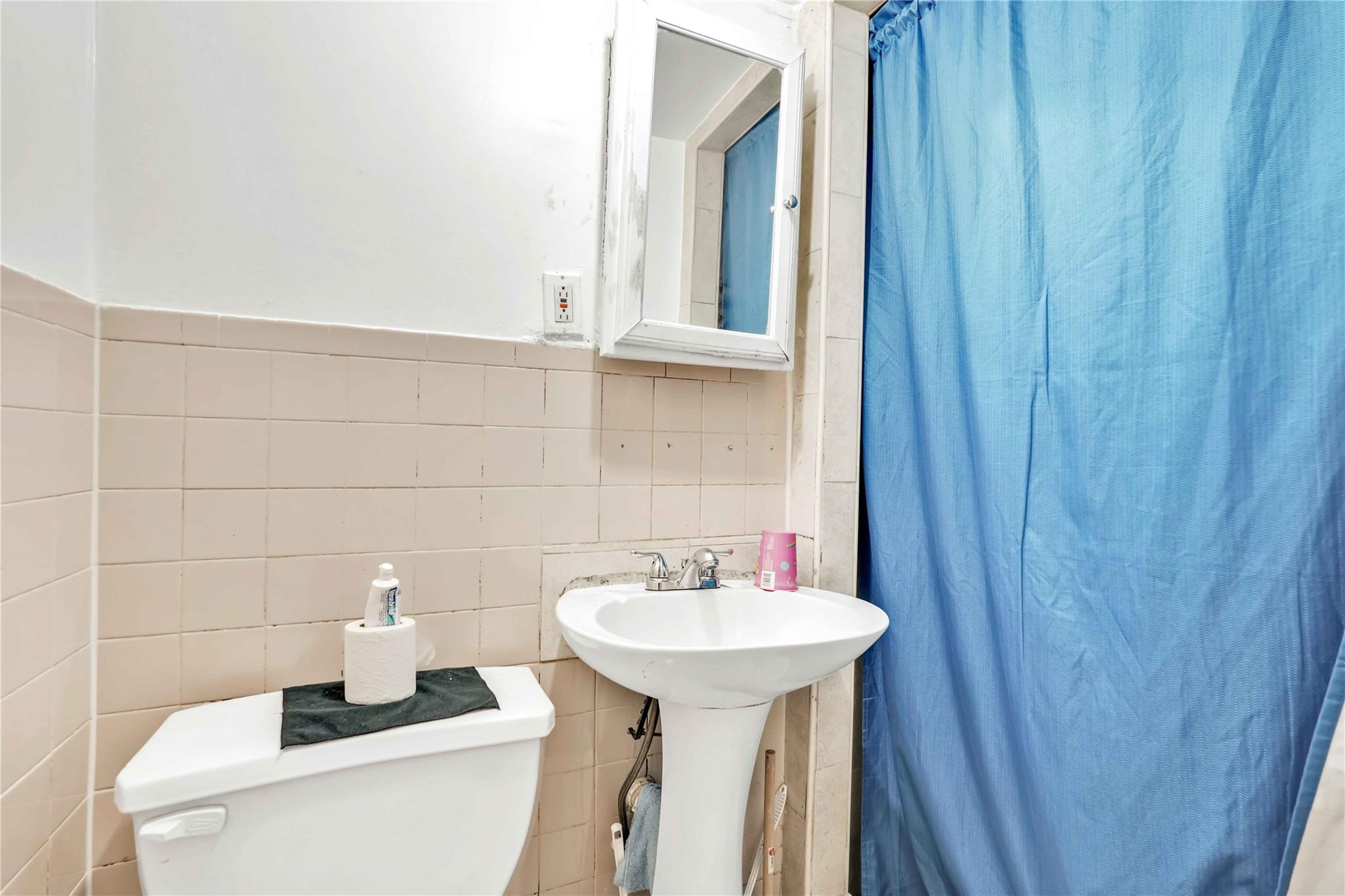 104-55 128th Street, Richmond Hill S., NY 11419