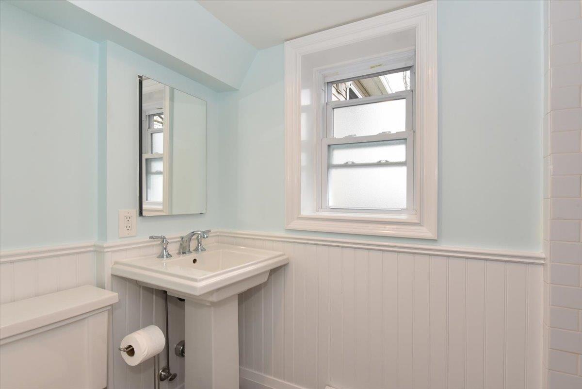 342 Park Lane, Massapequa Park, NY 11762