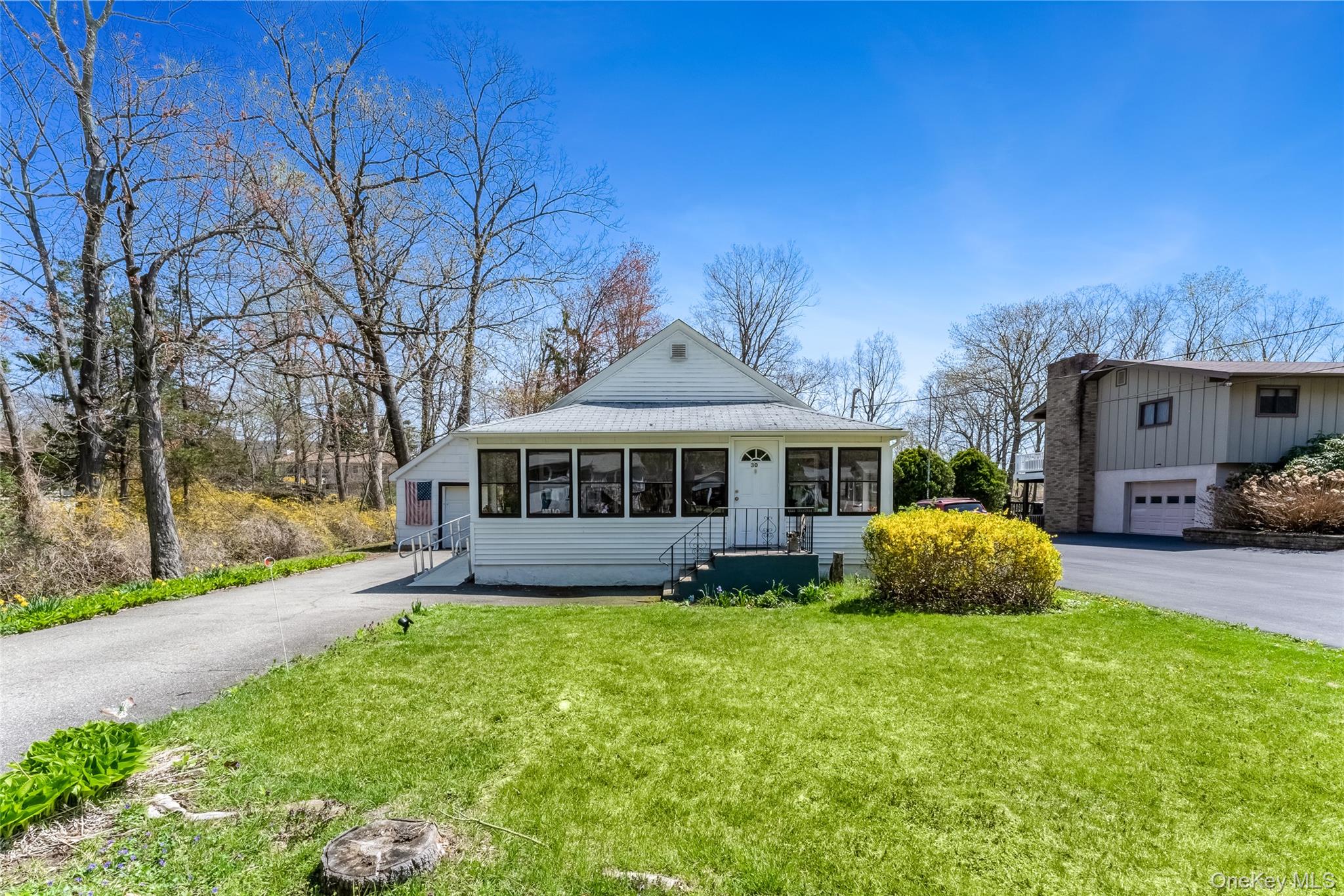 30 Julie Lane, Greenwood Lake, NY 10925