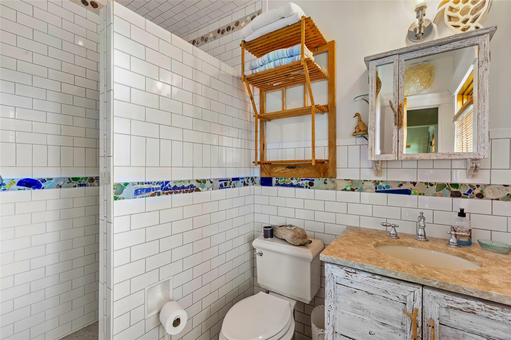 53B S Bay Avenue, Eastport, NY 11941