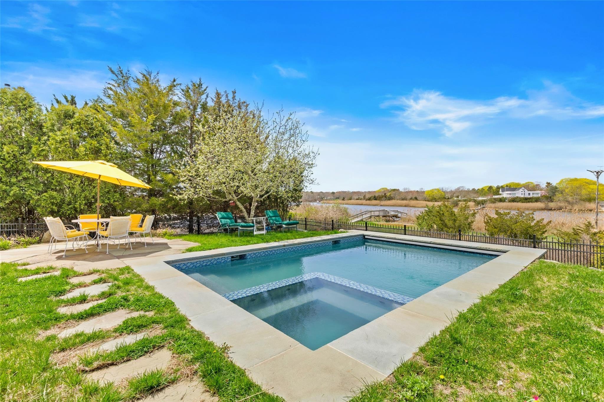 53B S Bay Avenue, Eastport, NY 11941