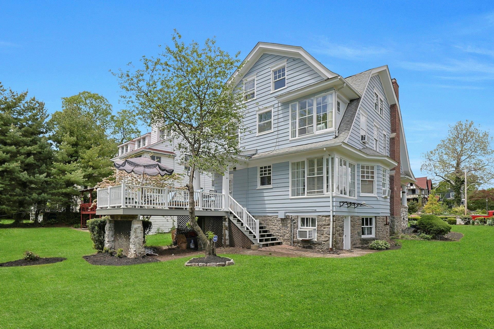 146 Sutton Manor Road, New Rochelle, NY 10801