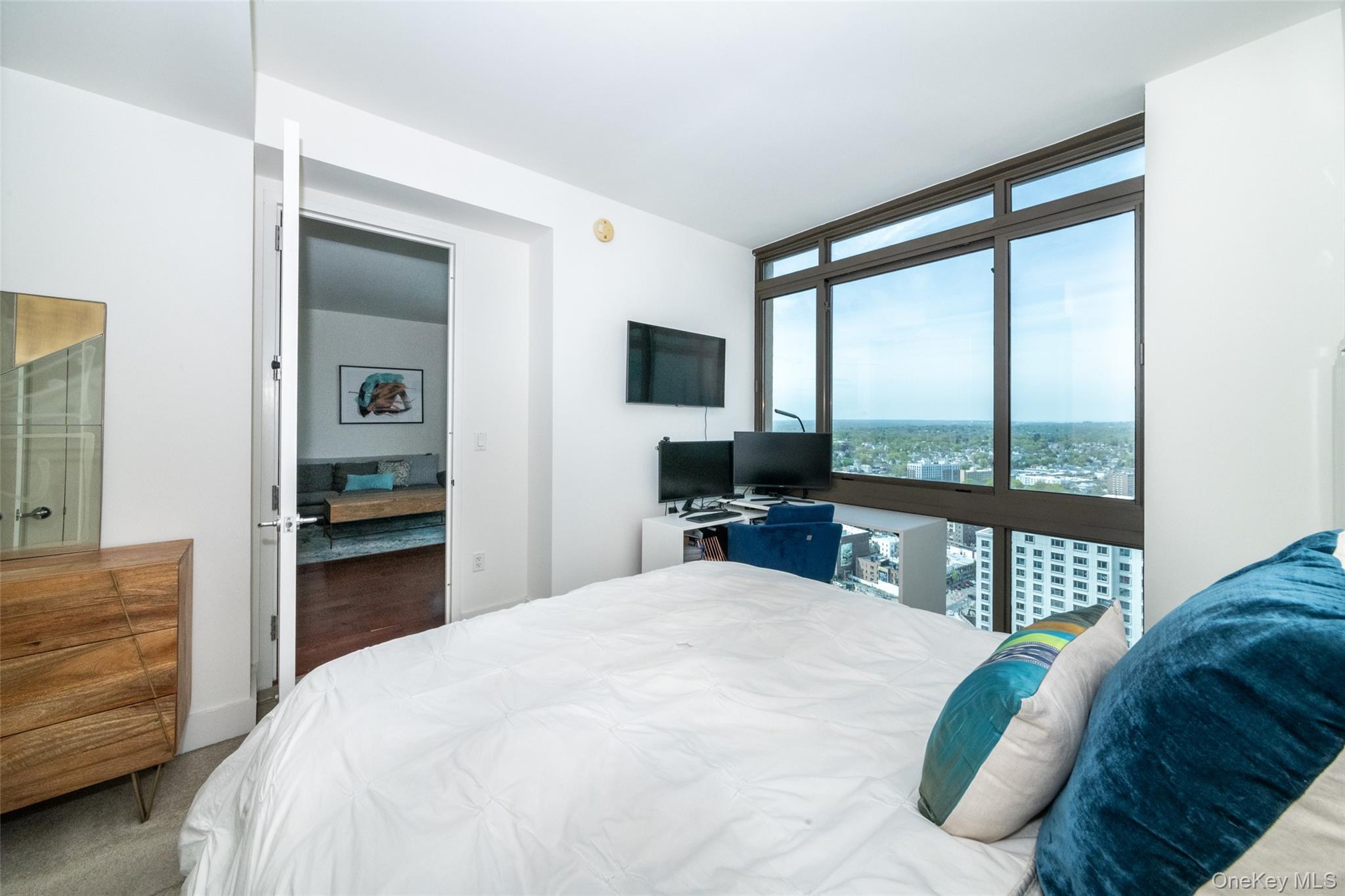 175 Huguenot Street # 2804, New Rochelle, NY 10801