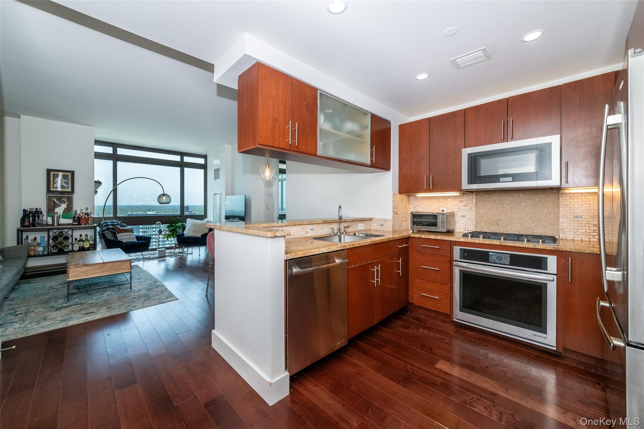 175 Huguenot Street # 2804, New Rochelle, NY 10801