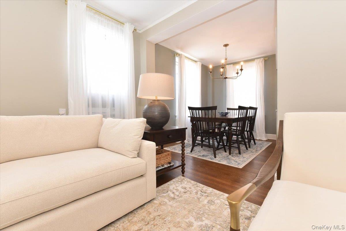 8 BARSTOW Road # 6-D, Great Neck, NY 11021