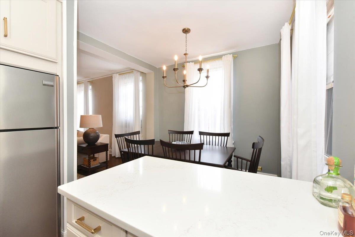 8 BARSTOW Road # 6-D, Great Neck, NY 11021