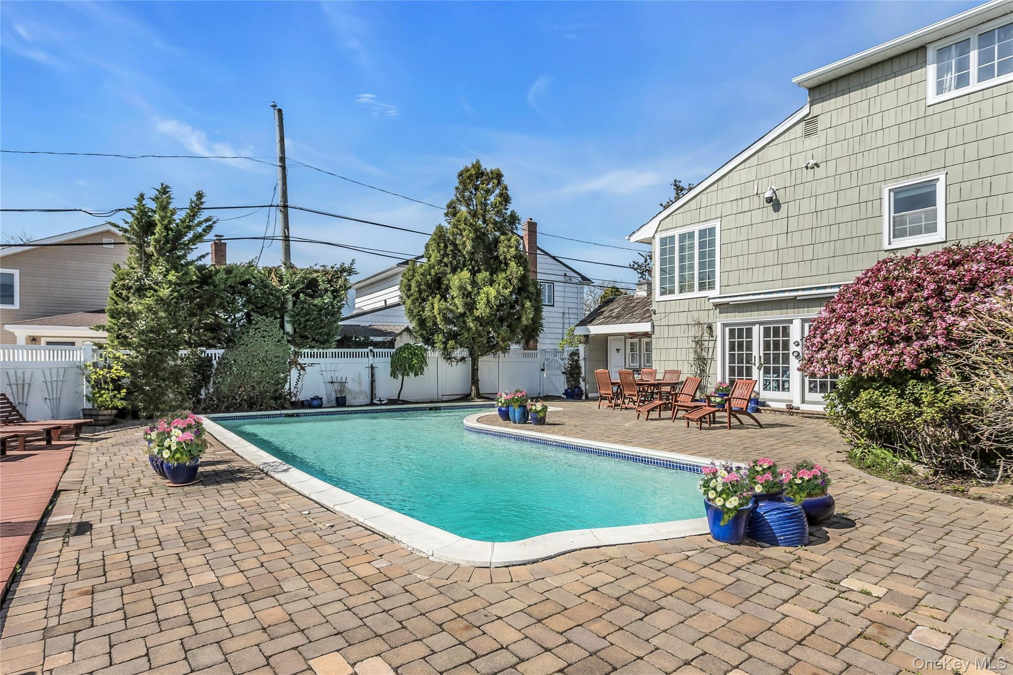 1402 Bay Boulevard, Atlantic Beach, NY 11509