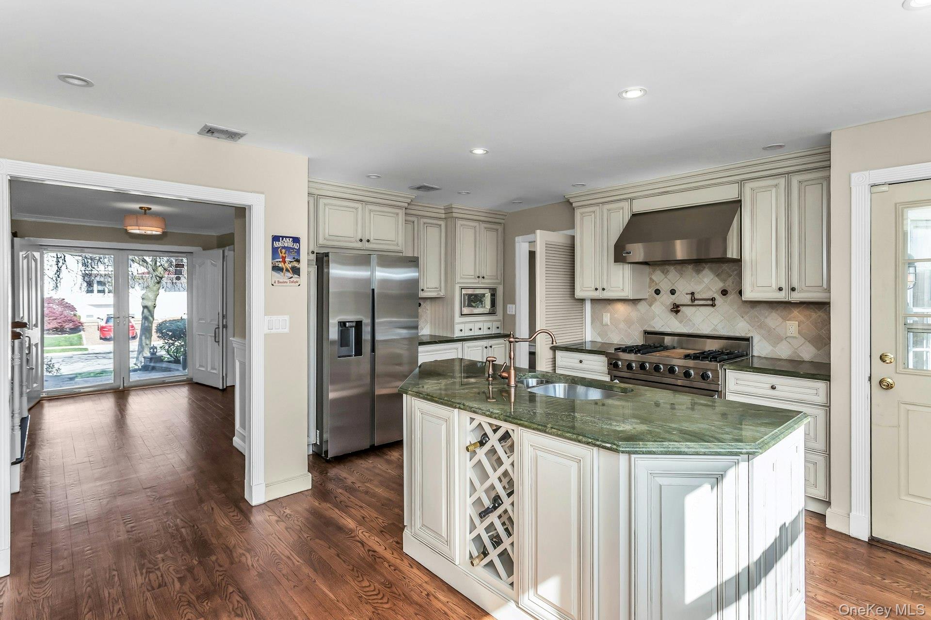 1402 Bay Boulevard, Atlantic Beach, NY 11509